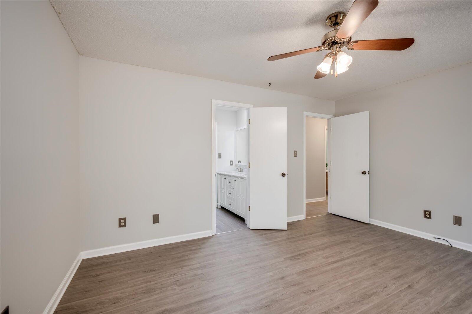 100 TENNIS COURT Circle