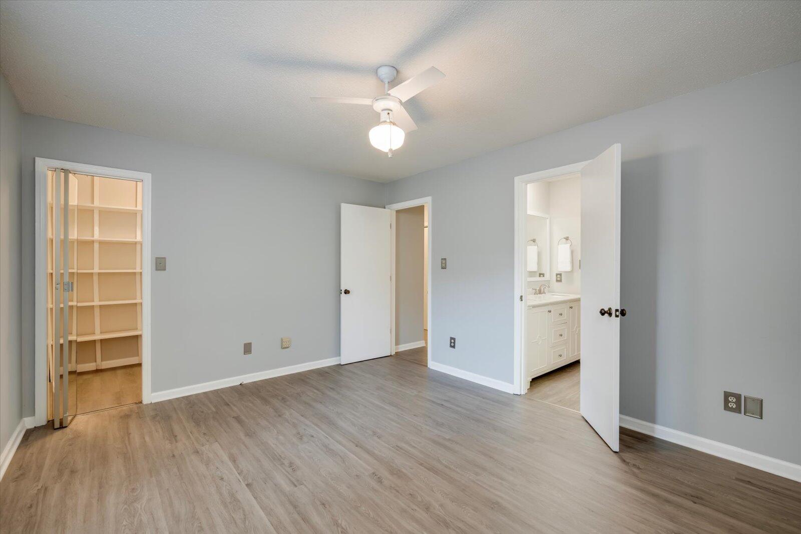 100 TENNIS COURT Circle