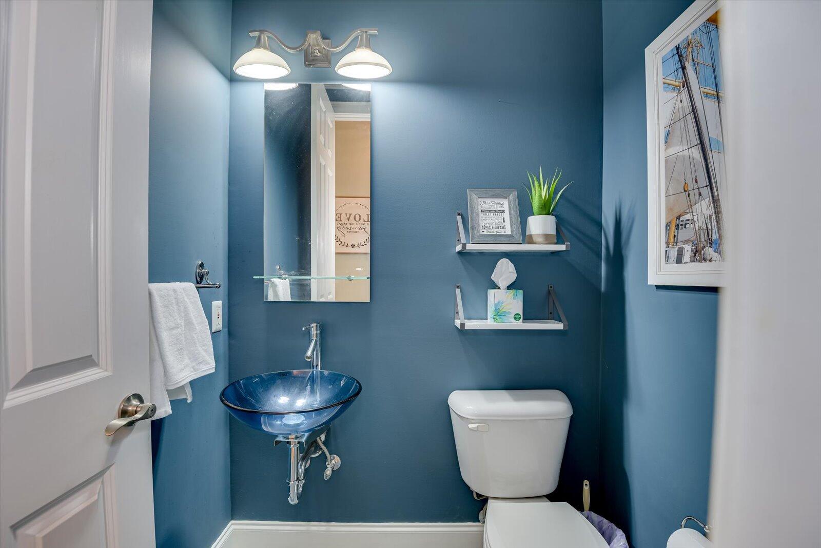 218 CRESTRIDGE Drive