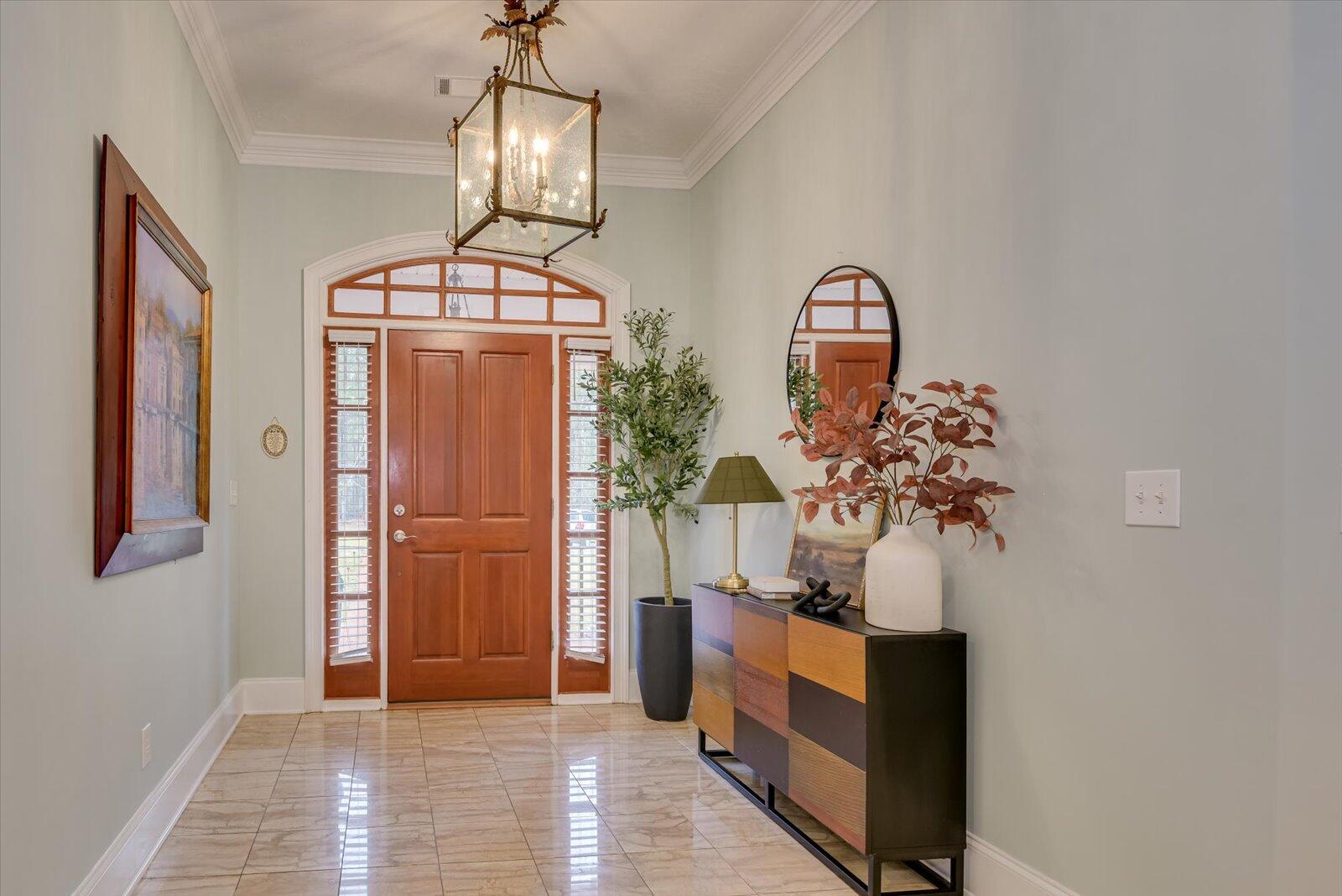 218 CRESTRIDGE Drive