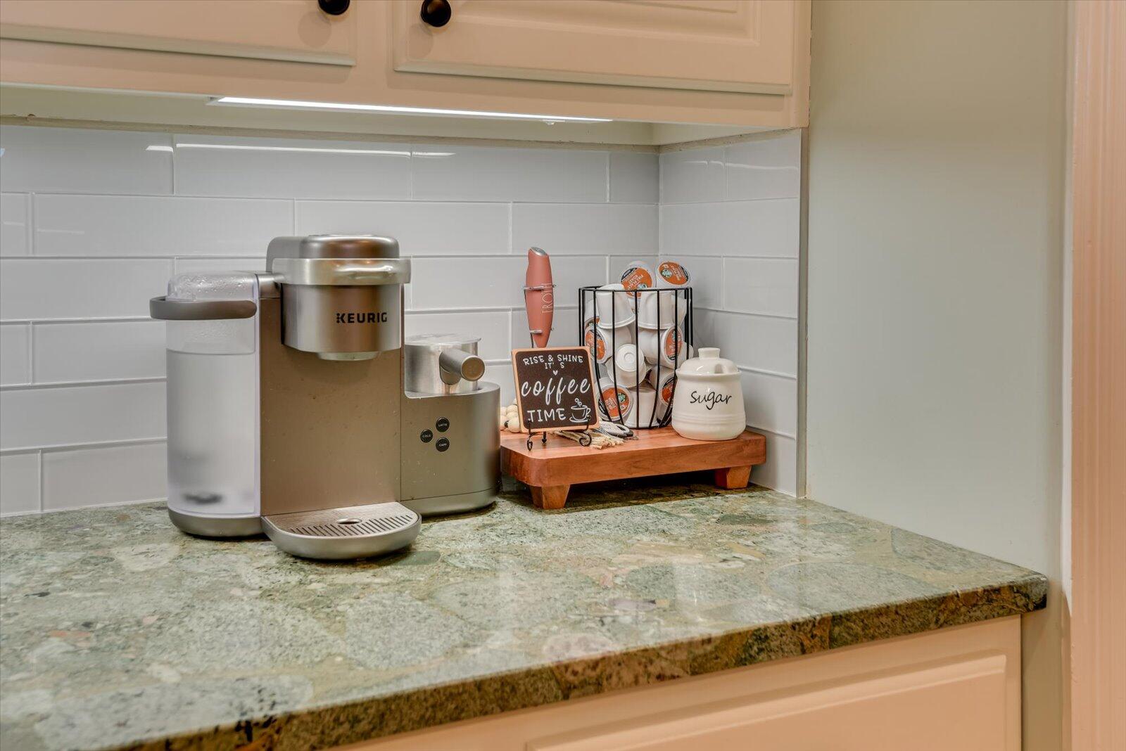 218 CRESTRIDGE Drive