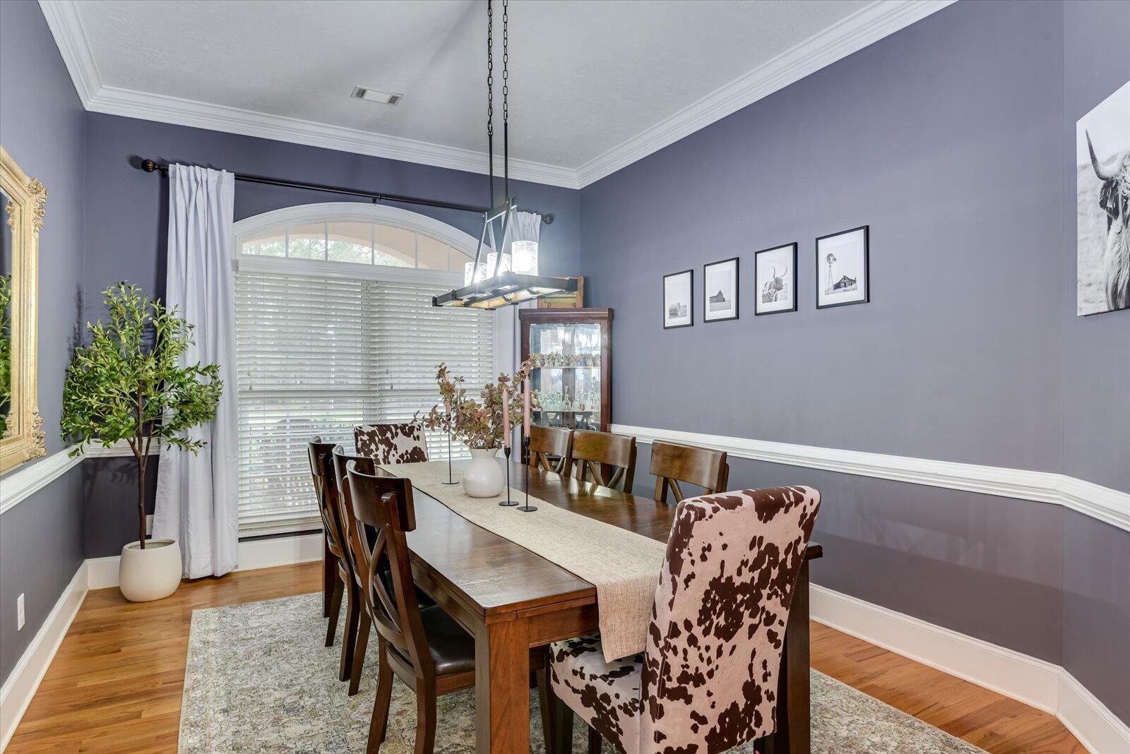 218 CRESTRIDGE Drive