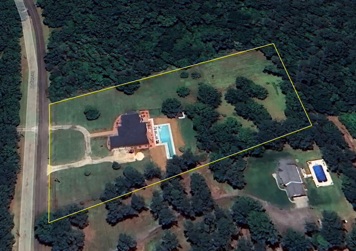 218 CRESTRIDGE Drive