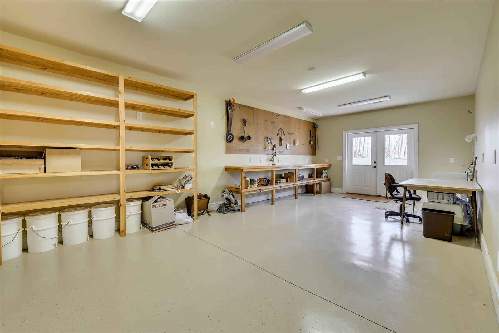 250 CRESTRIDGE Drive