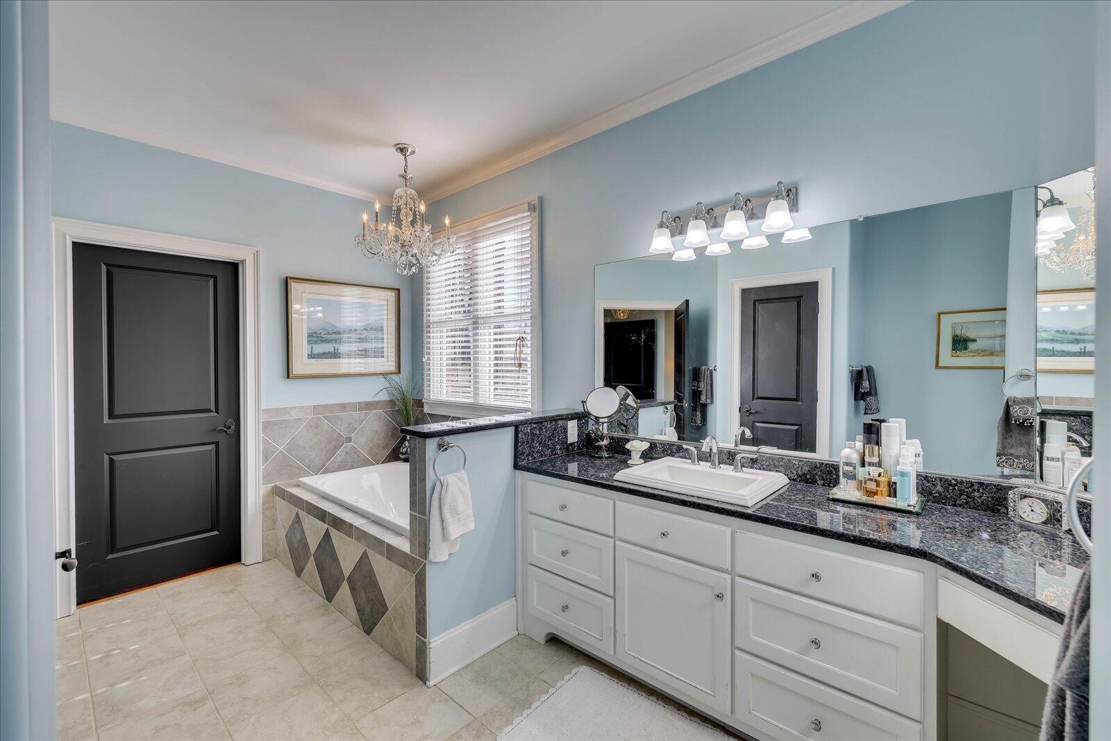 250 CRESTRIDGE Drive