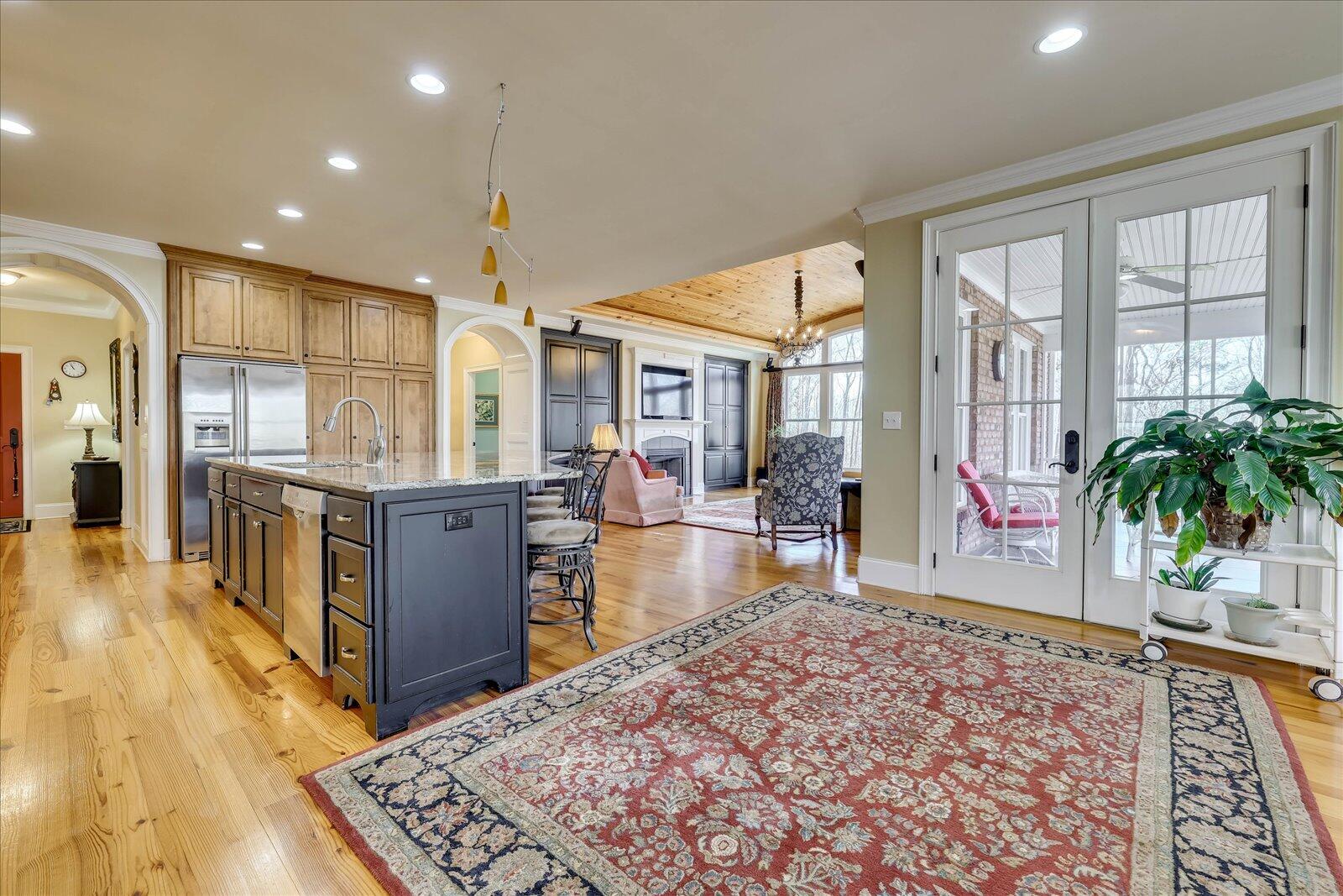 250 CRESTRIDGE Drive