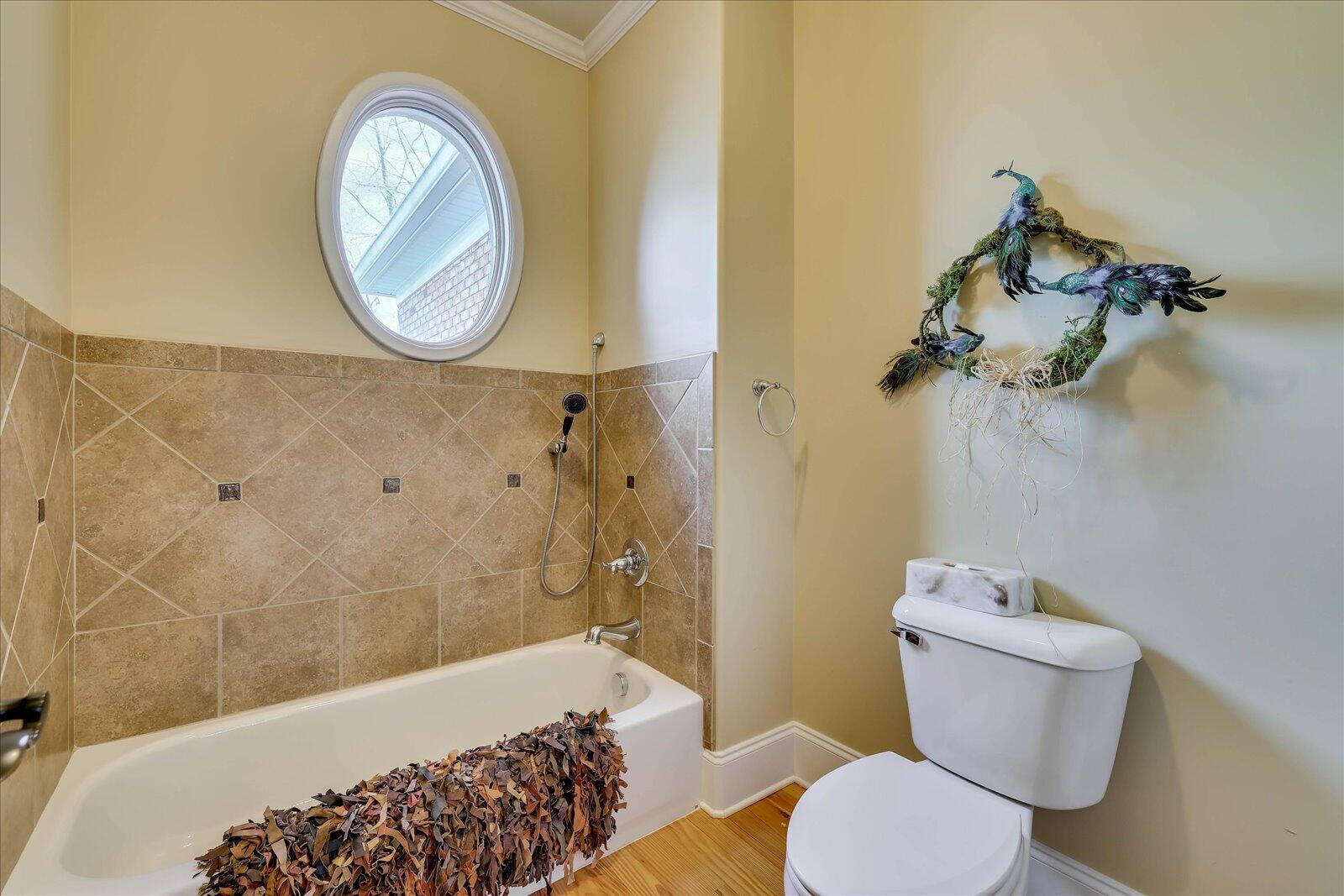 250 CRESTRIDGE Drive