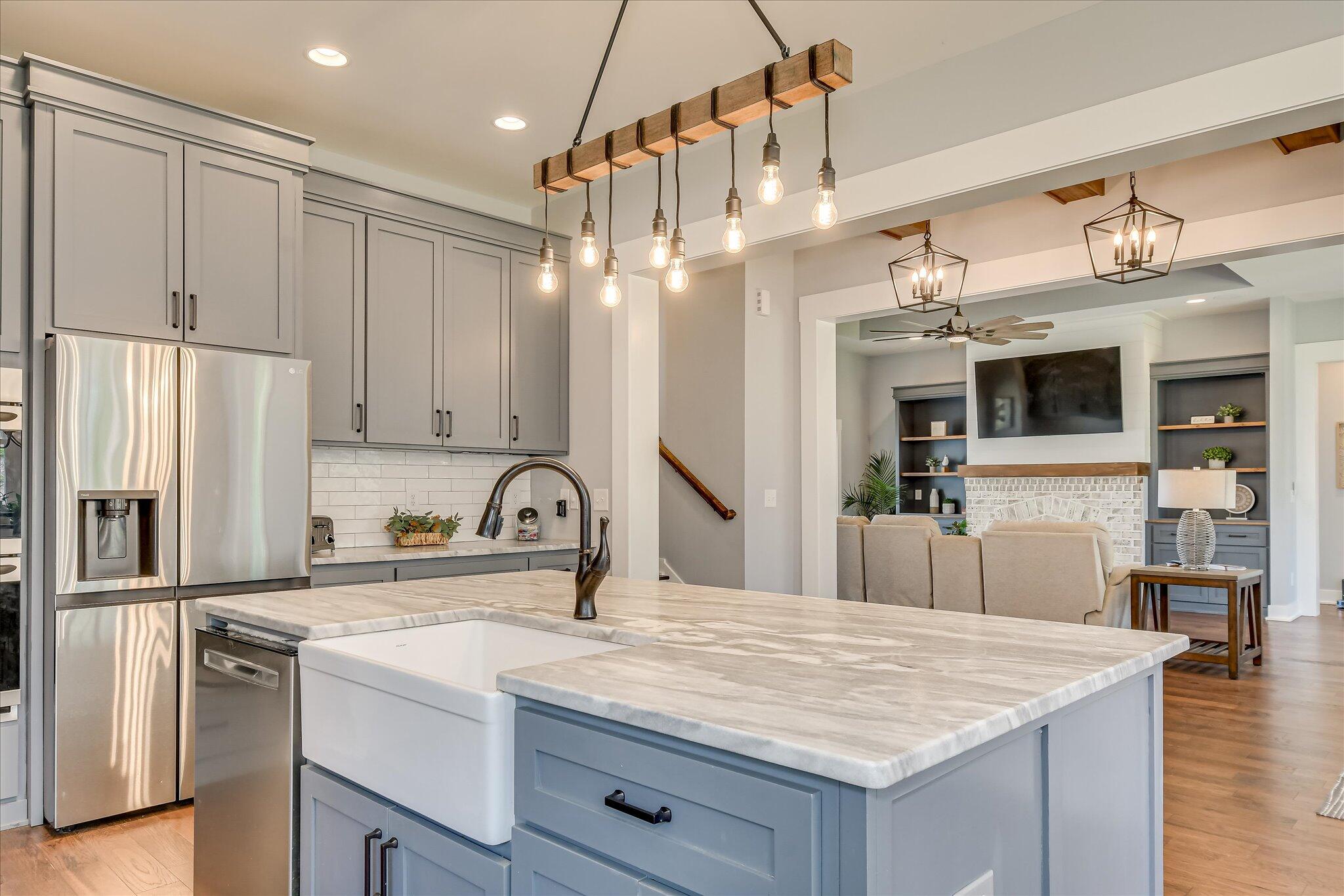 1403 SPREAD OAK Road