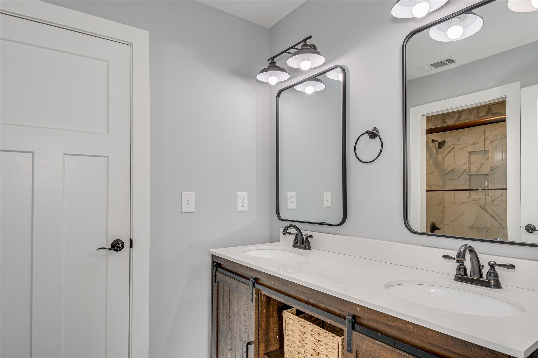 1403 SPREAD OAK Road