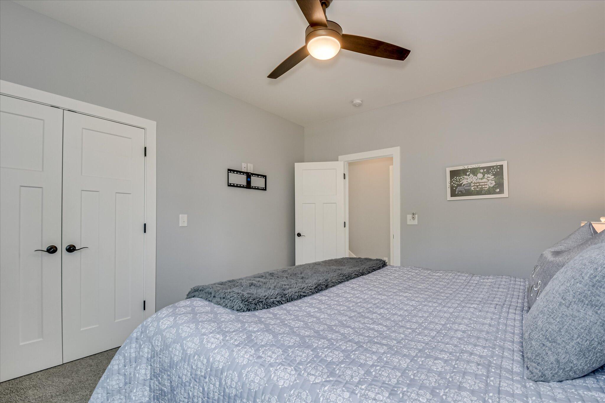 1403 SPREAD OAK Road