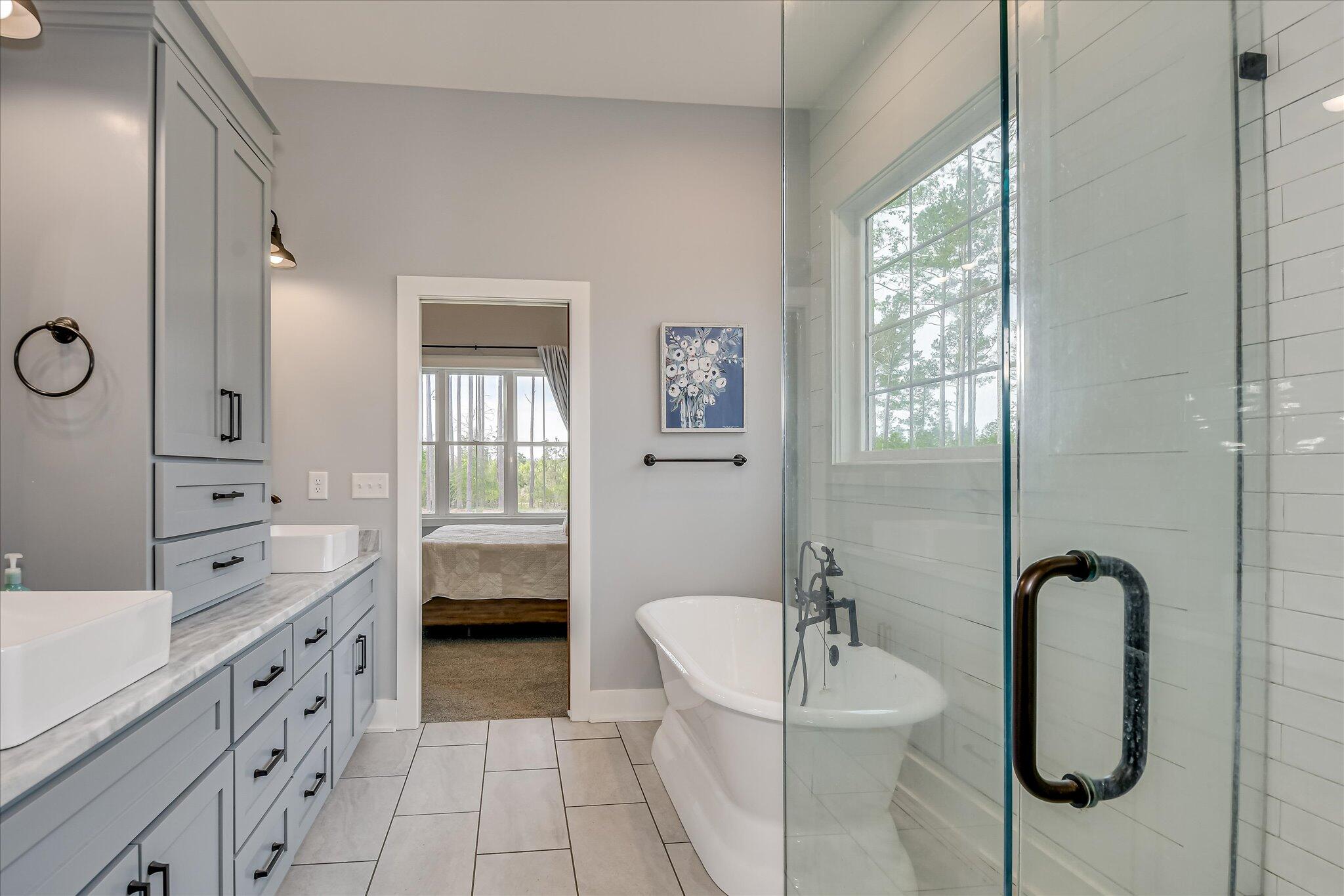 1403 SPREAD OAK Road