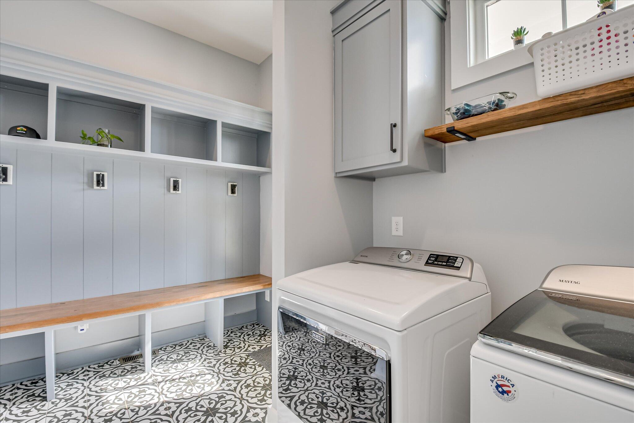 1403 SPREAD OAK Road