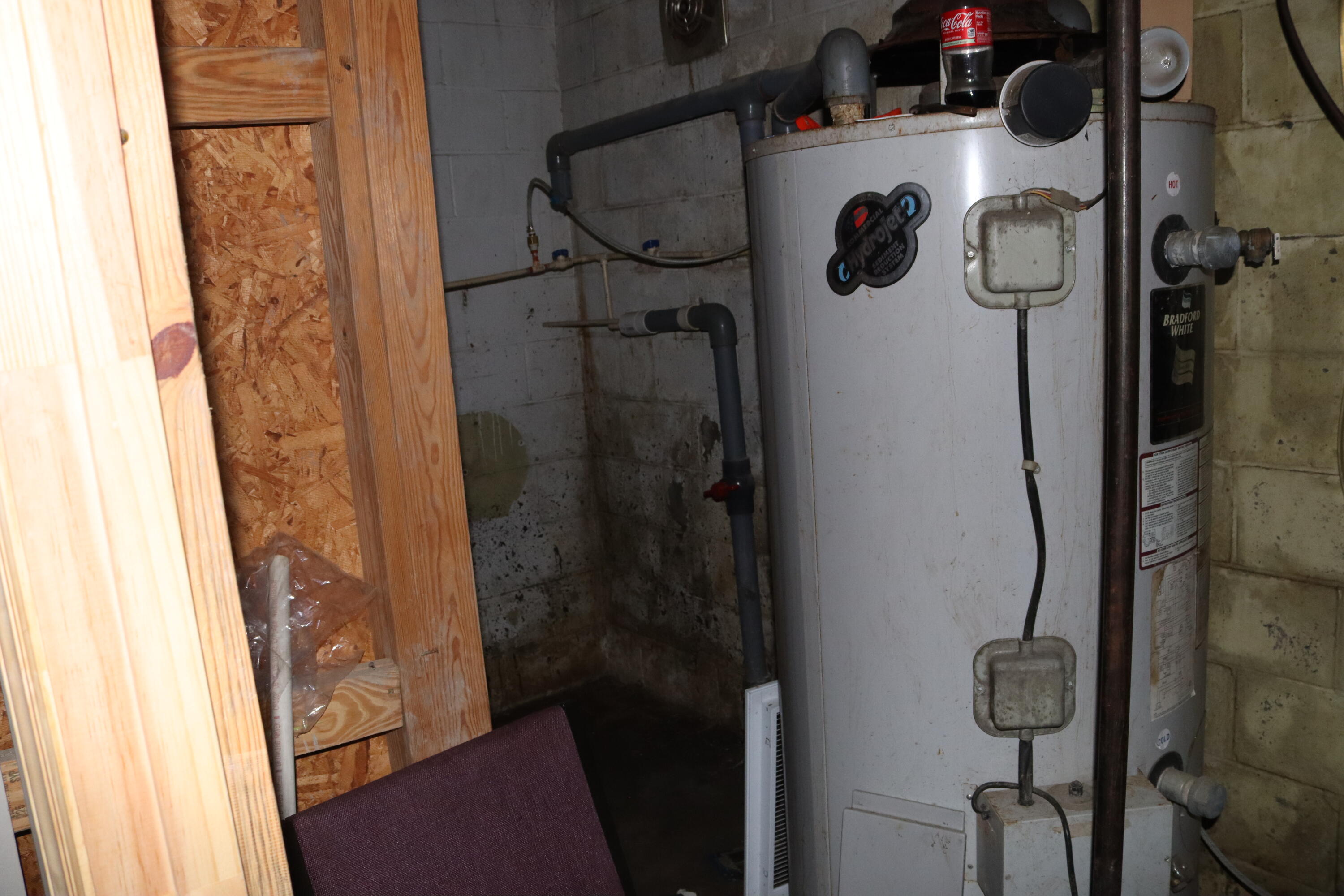 919 Charles Perry Avenue