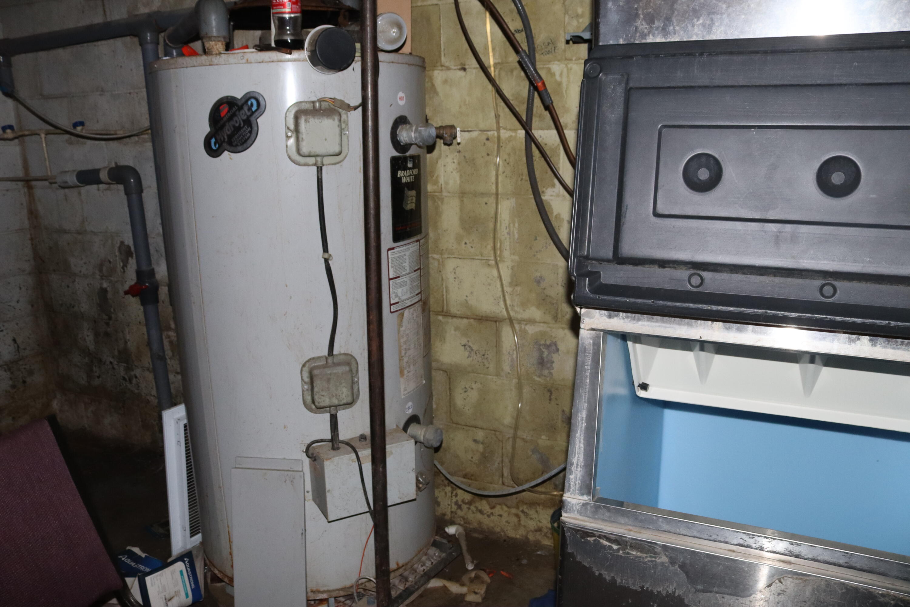 919 Charles Perry Avenue