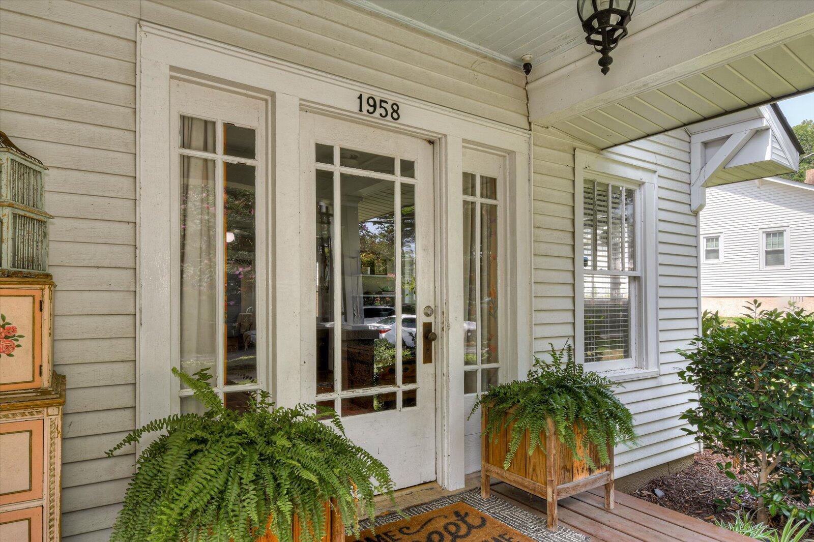 1958 McDowell Street