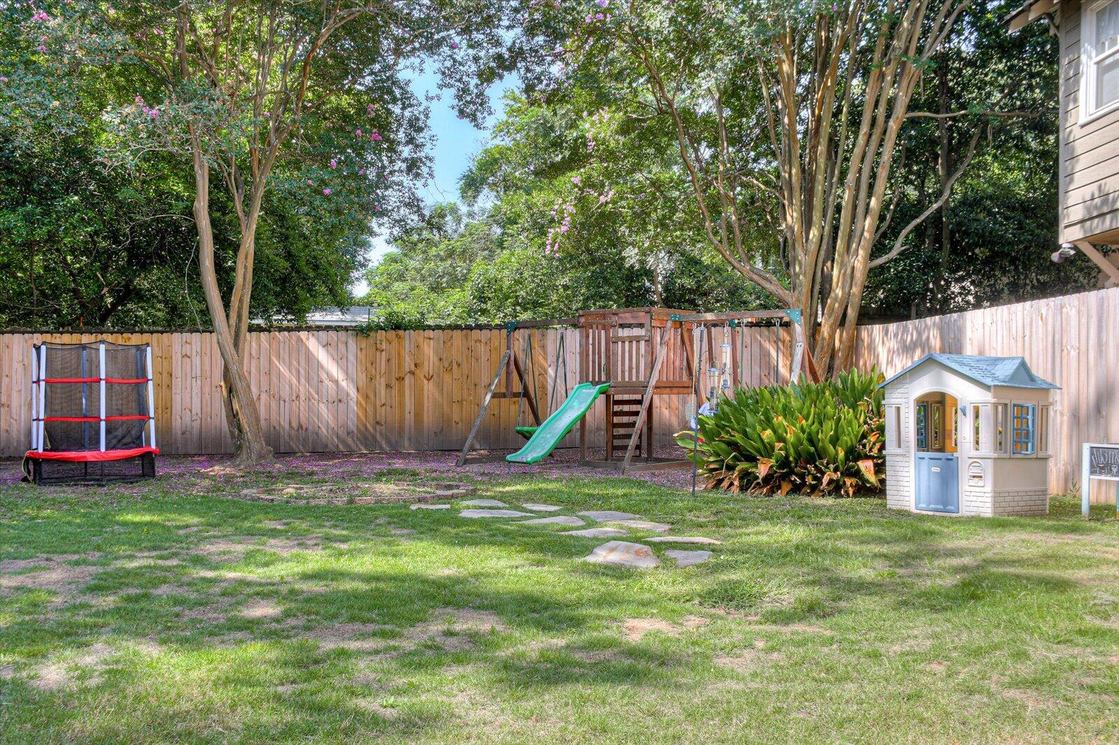 1958 McDowell Street