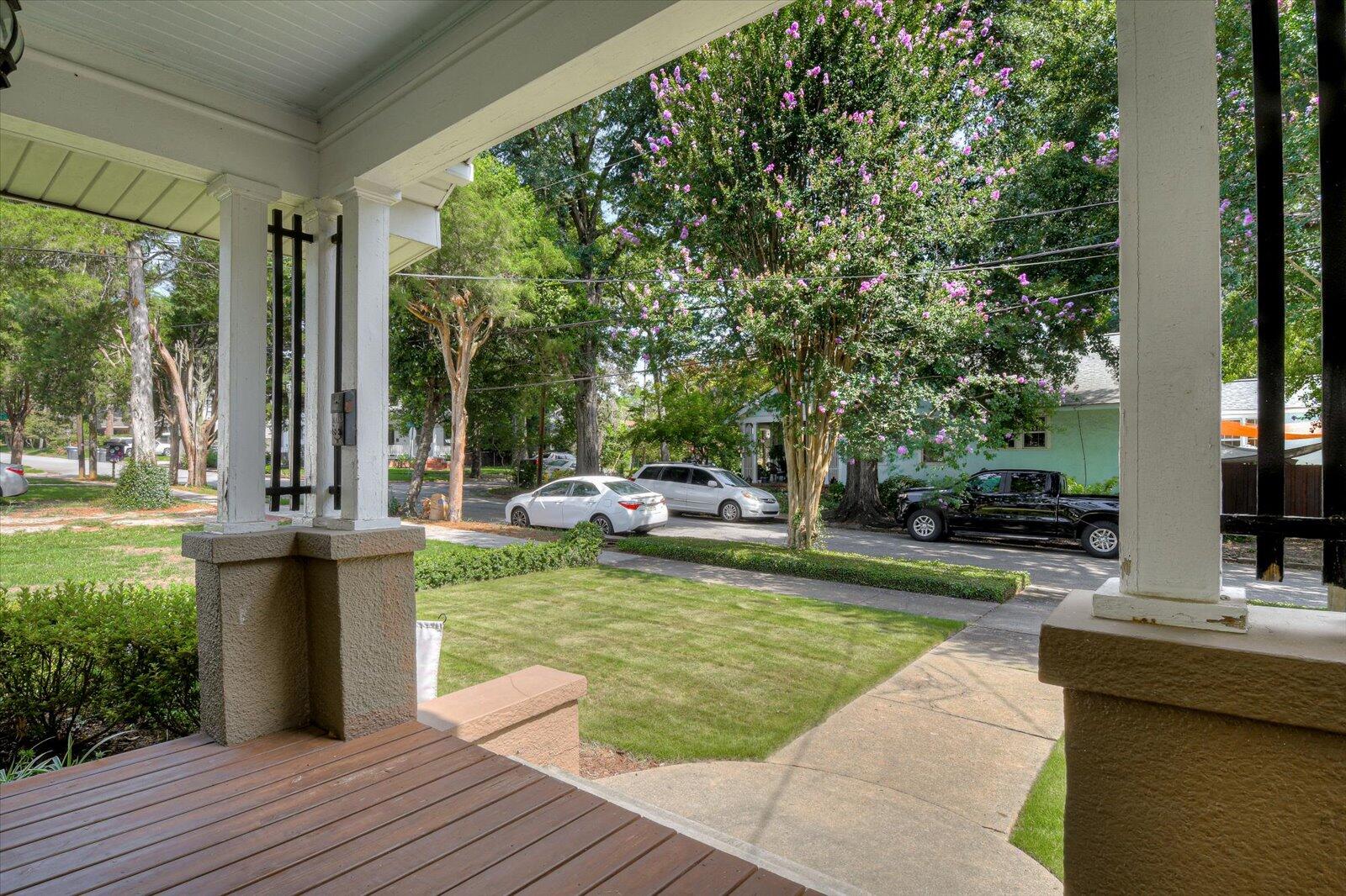 1958 McDowell Street