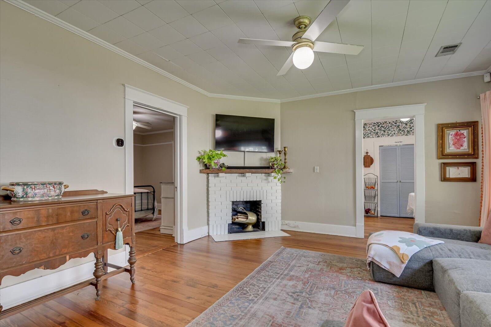 1958 McDowell Street