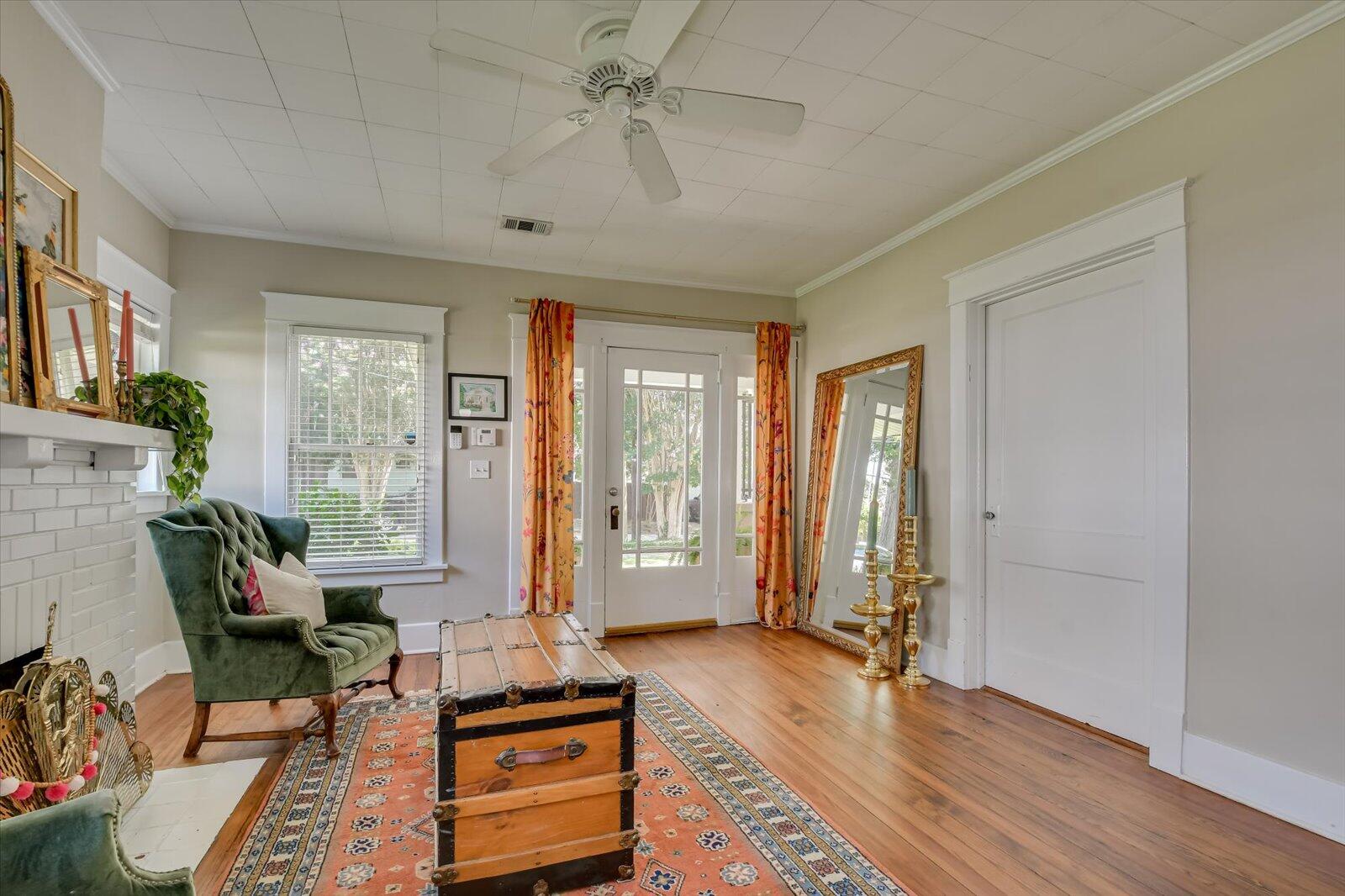 1958 McDowell Street