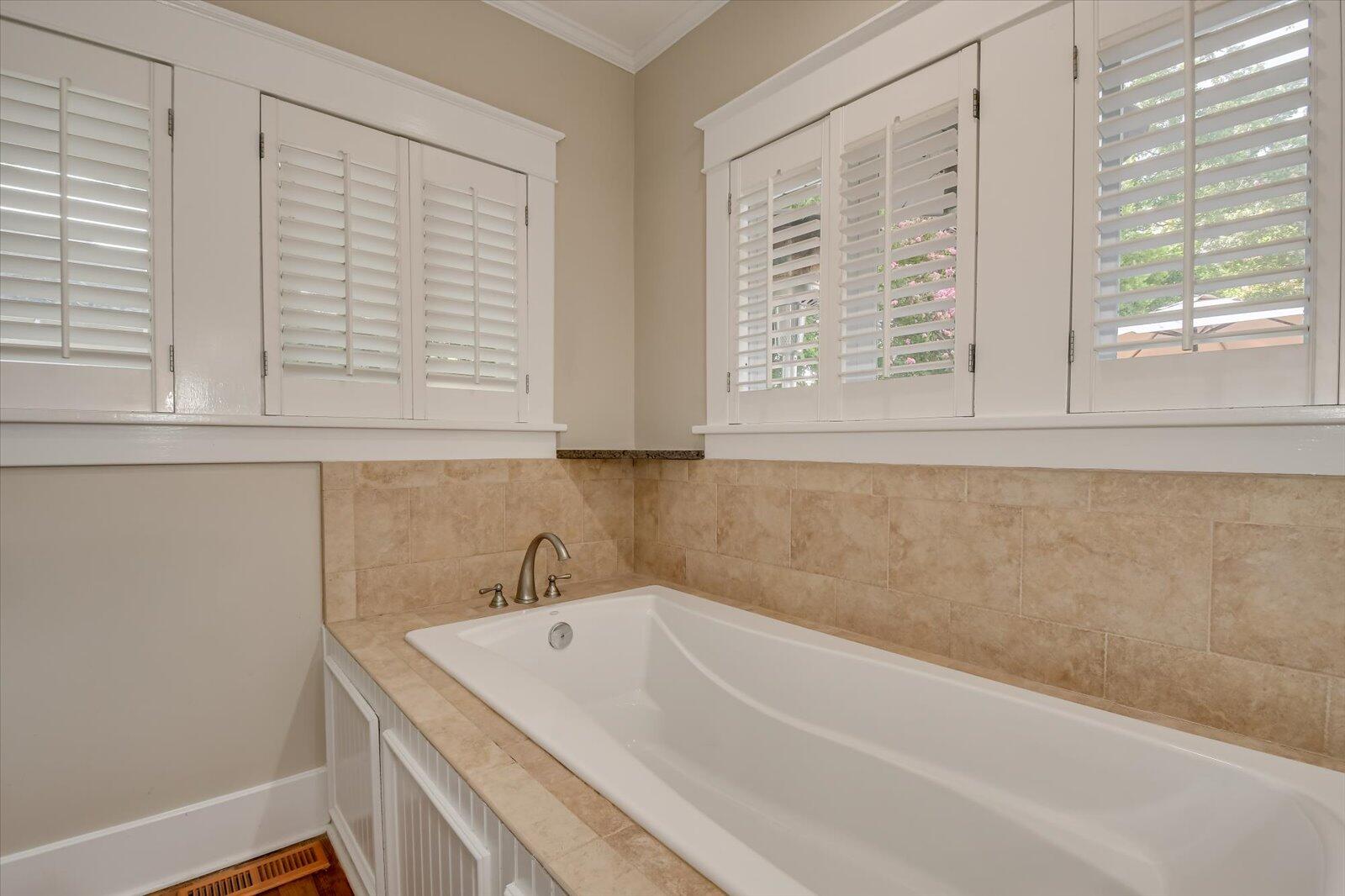 1958 McDowell Street