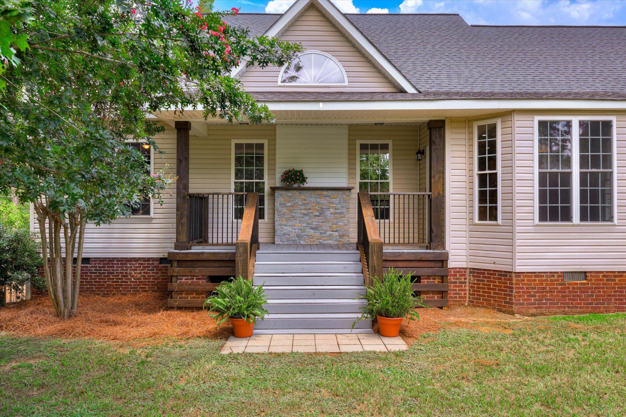1441 W Quaker Road
