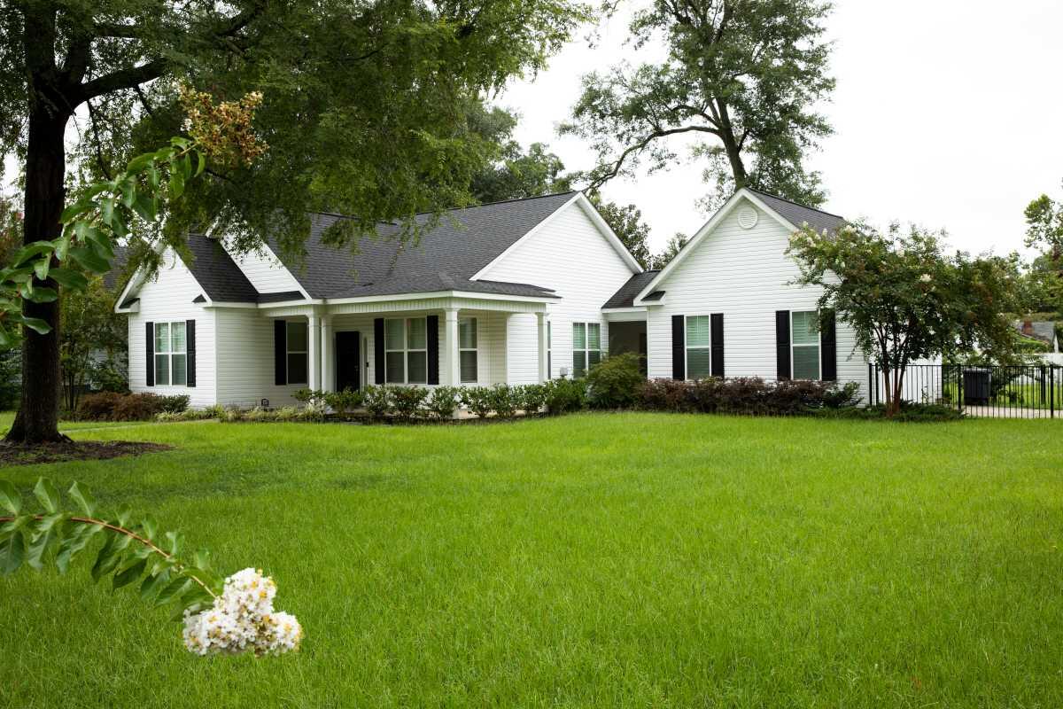 855 Academy Avenue, Waynesboro