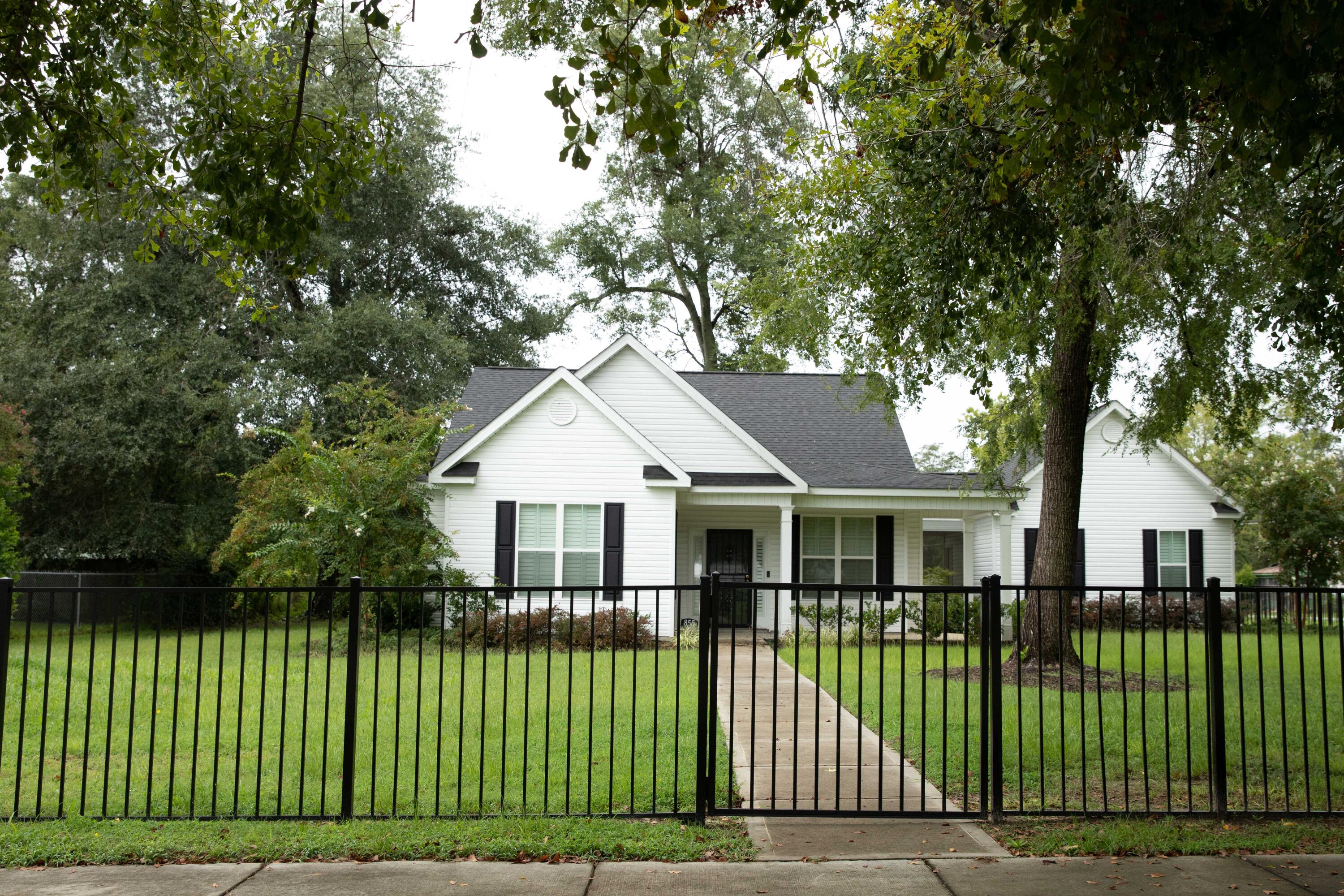 855 Academy Avenue, Waynesboro