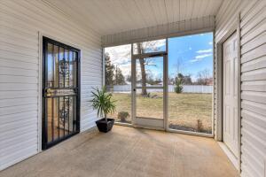 855 Academy Avenue, Waynesboro