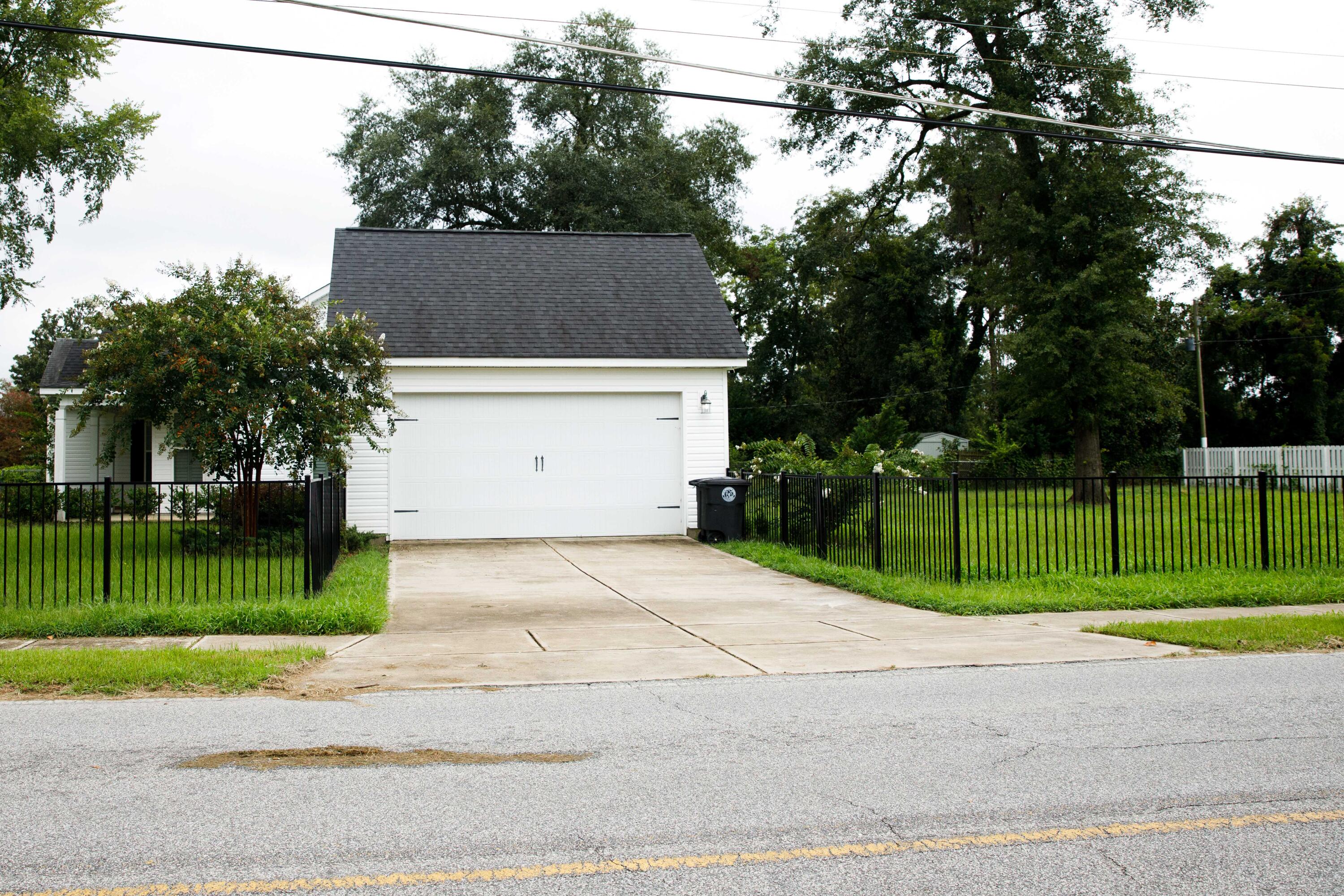 855 Academy Avenue, Waynesboro