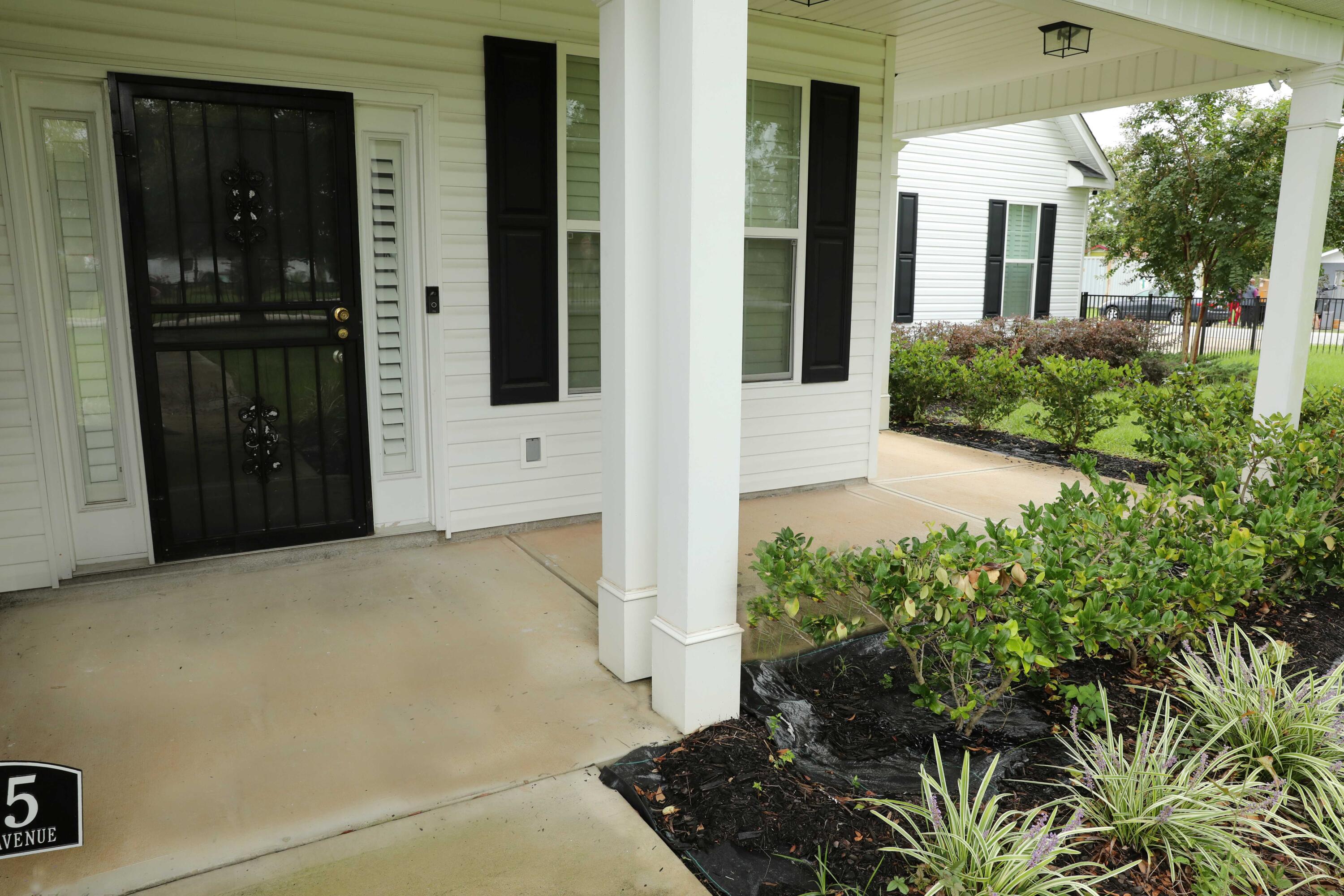 855 Academy Avenue, Waynesboro