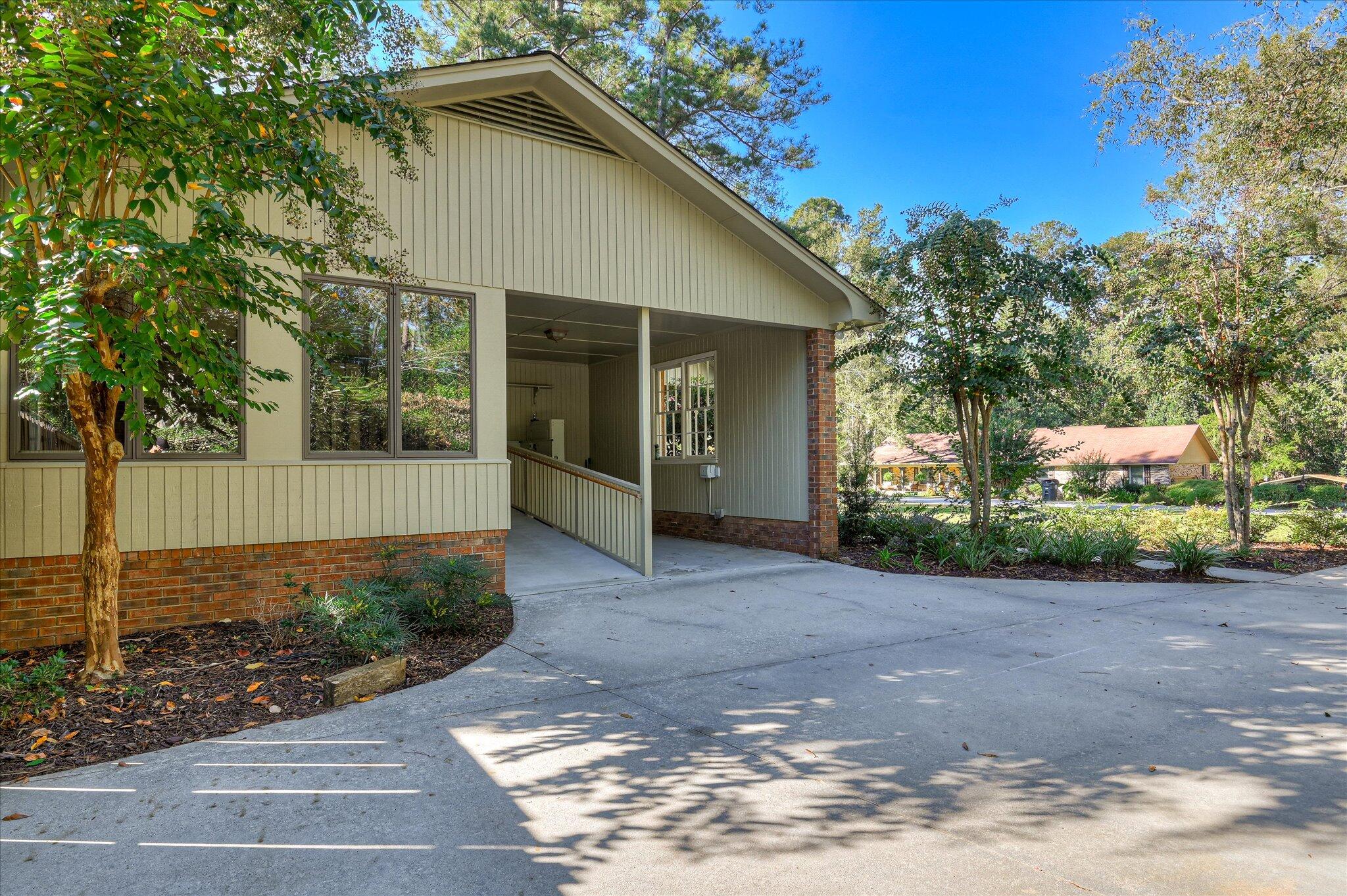 212 Oak Lane, Waynesboro