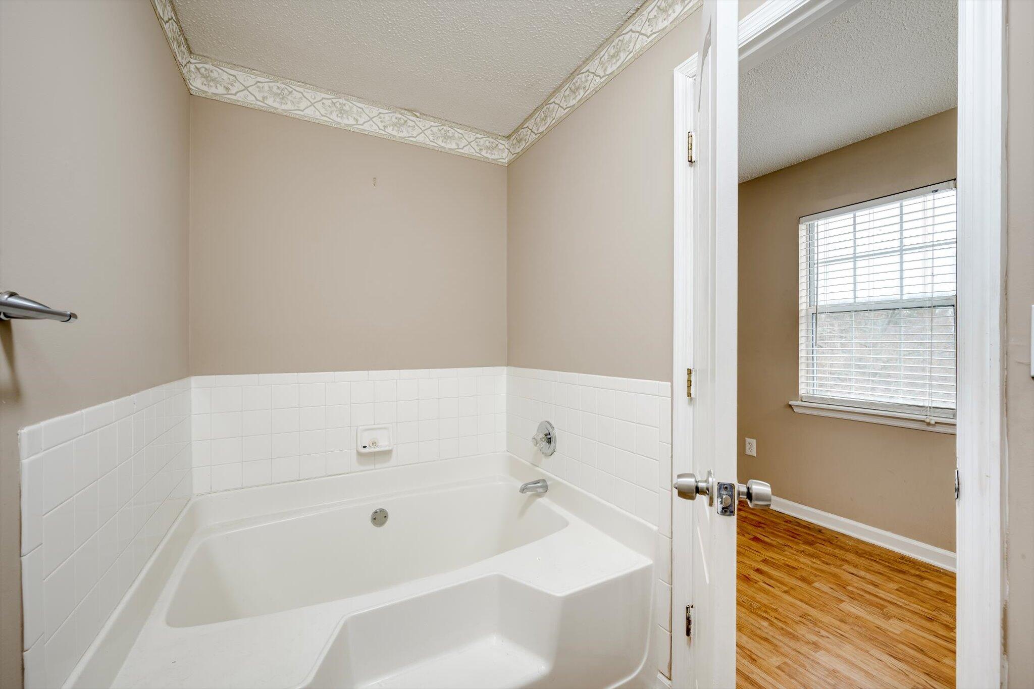 2508 Sand Ridge Court