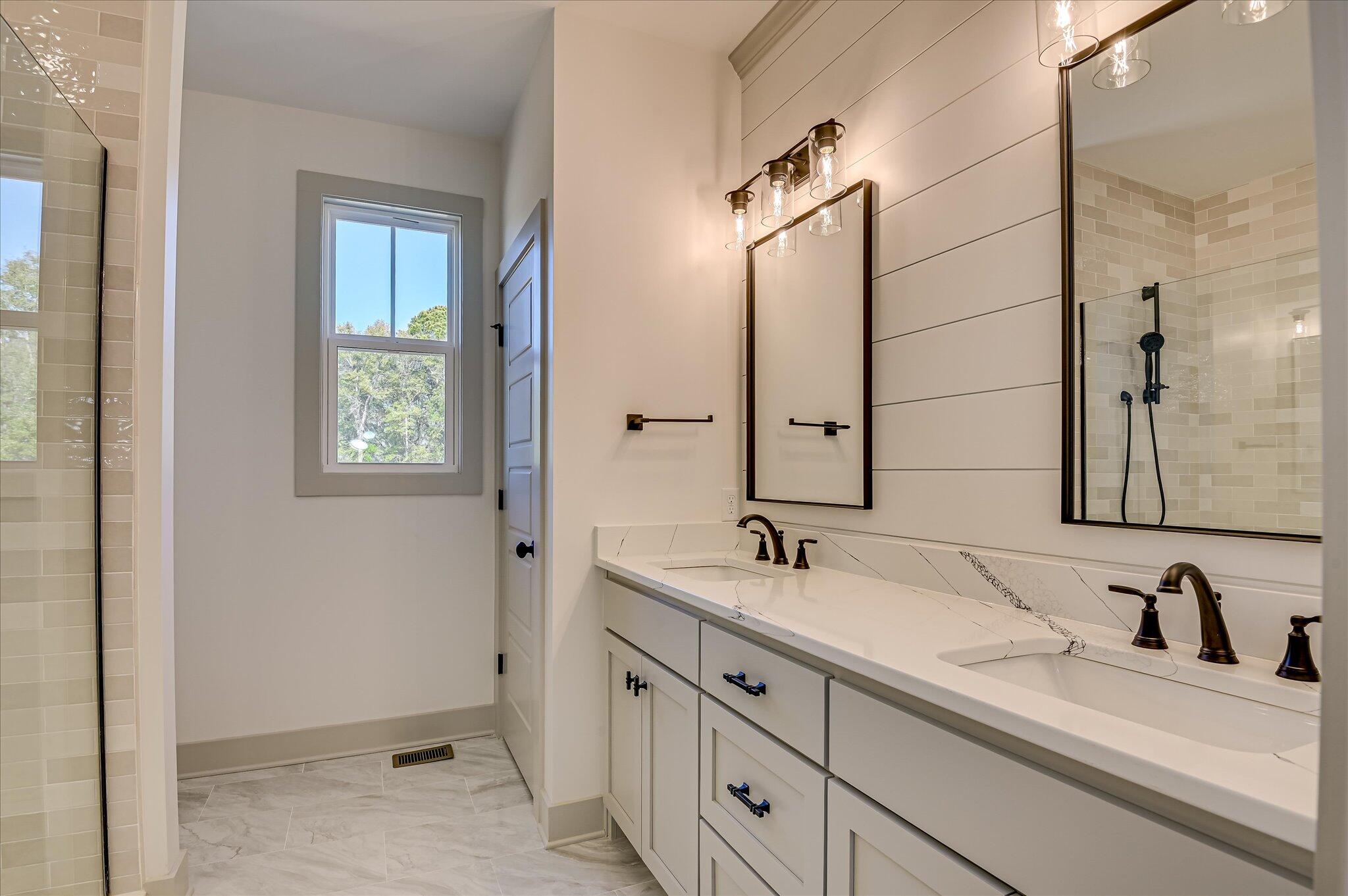 108 Meadow View Lane