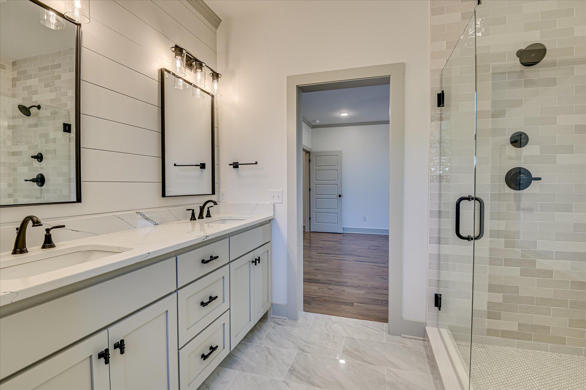 108 Meadow View Lane