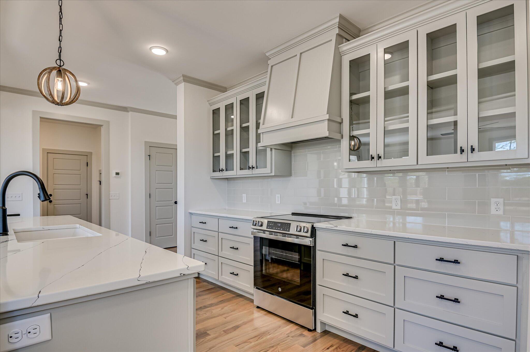 108 Meadow View Lane