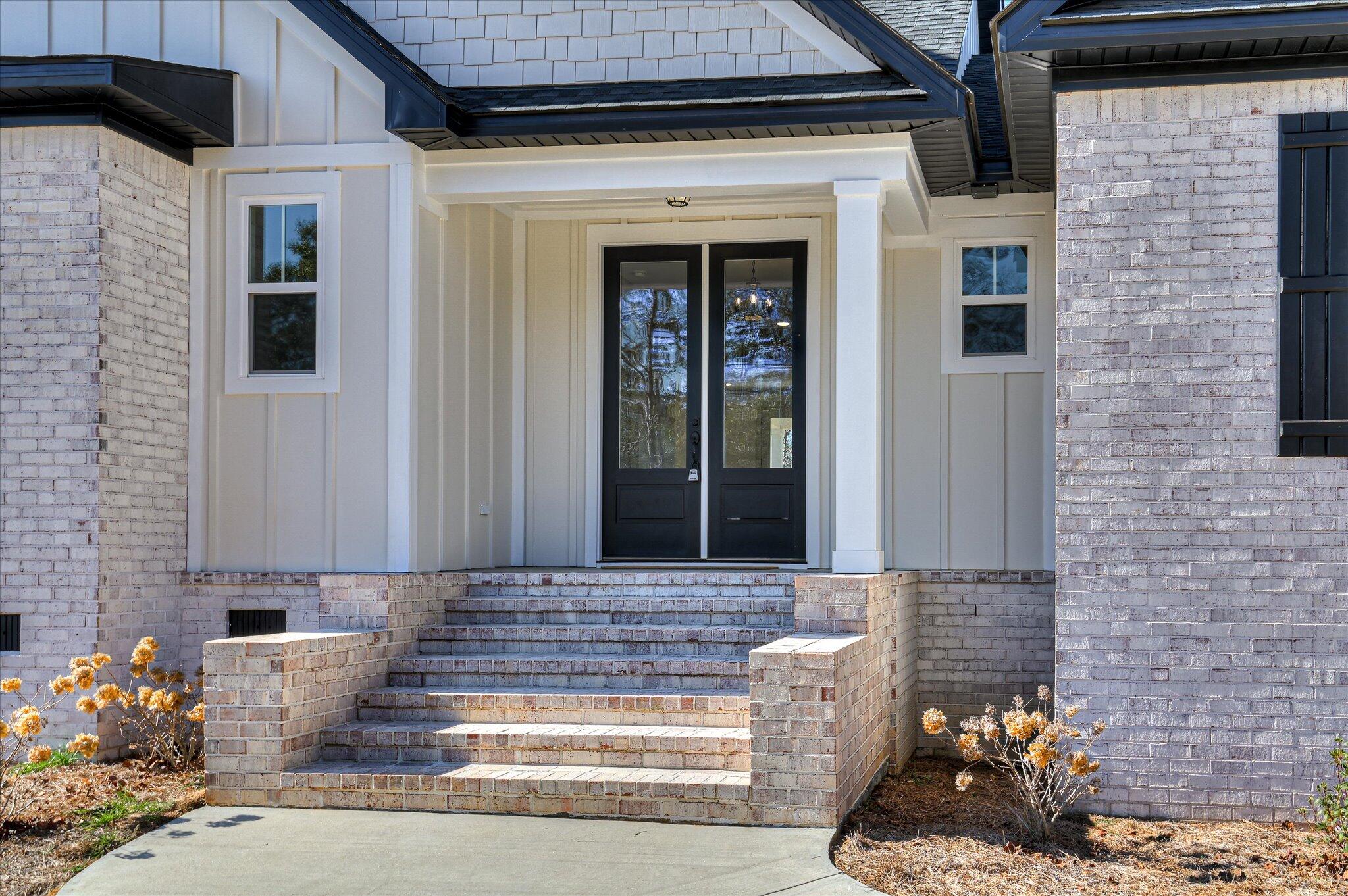 108 Meadow View Lane