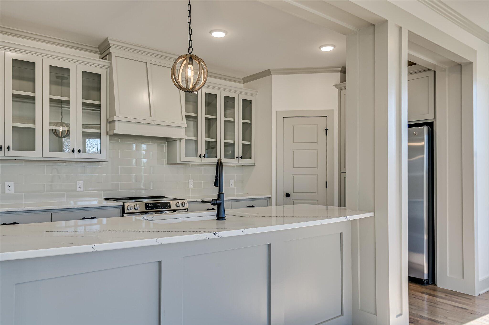 108 Meadow View Lane