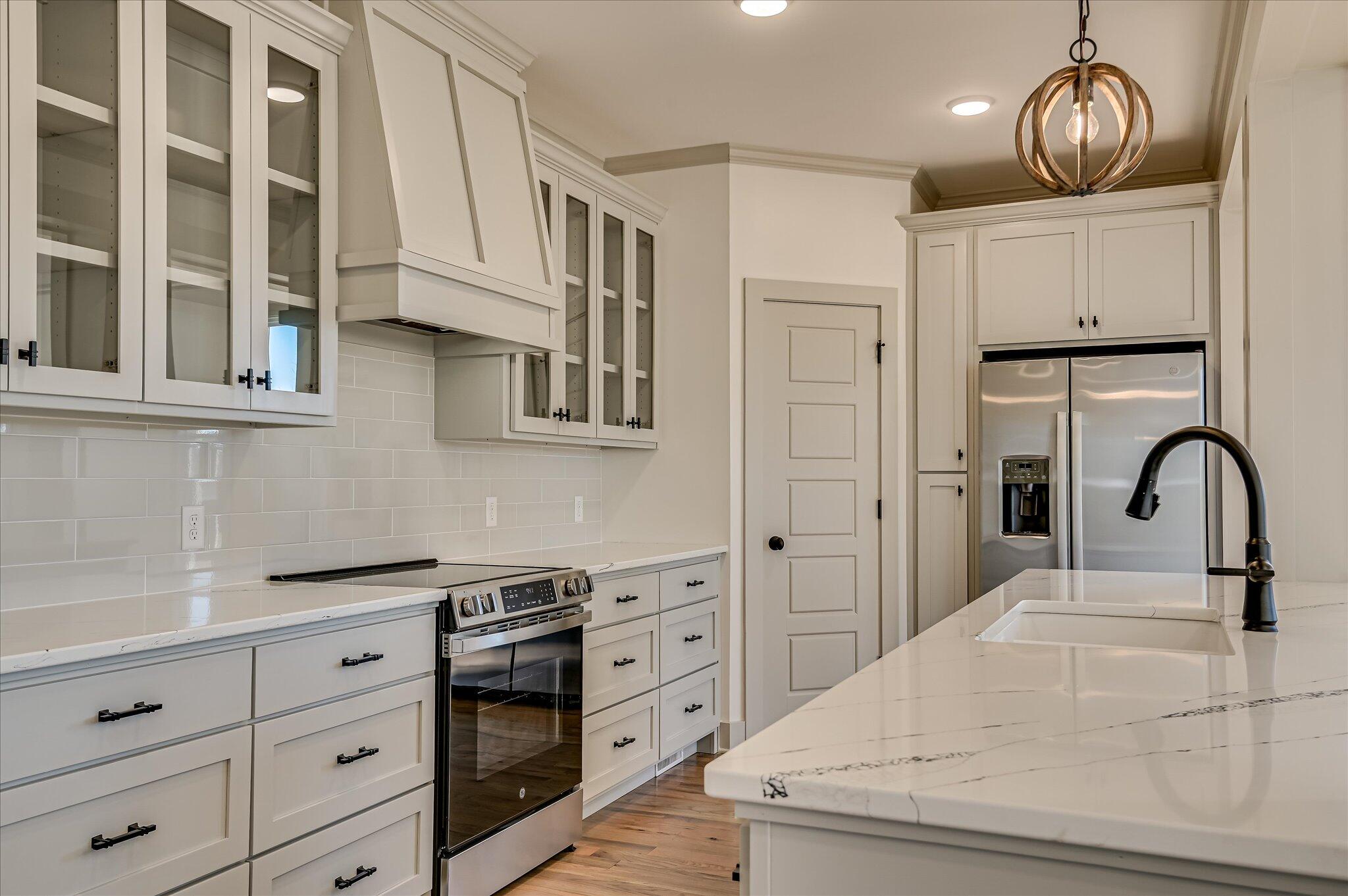 108 Meadow View Lane