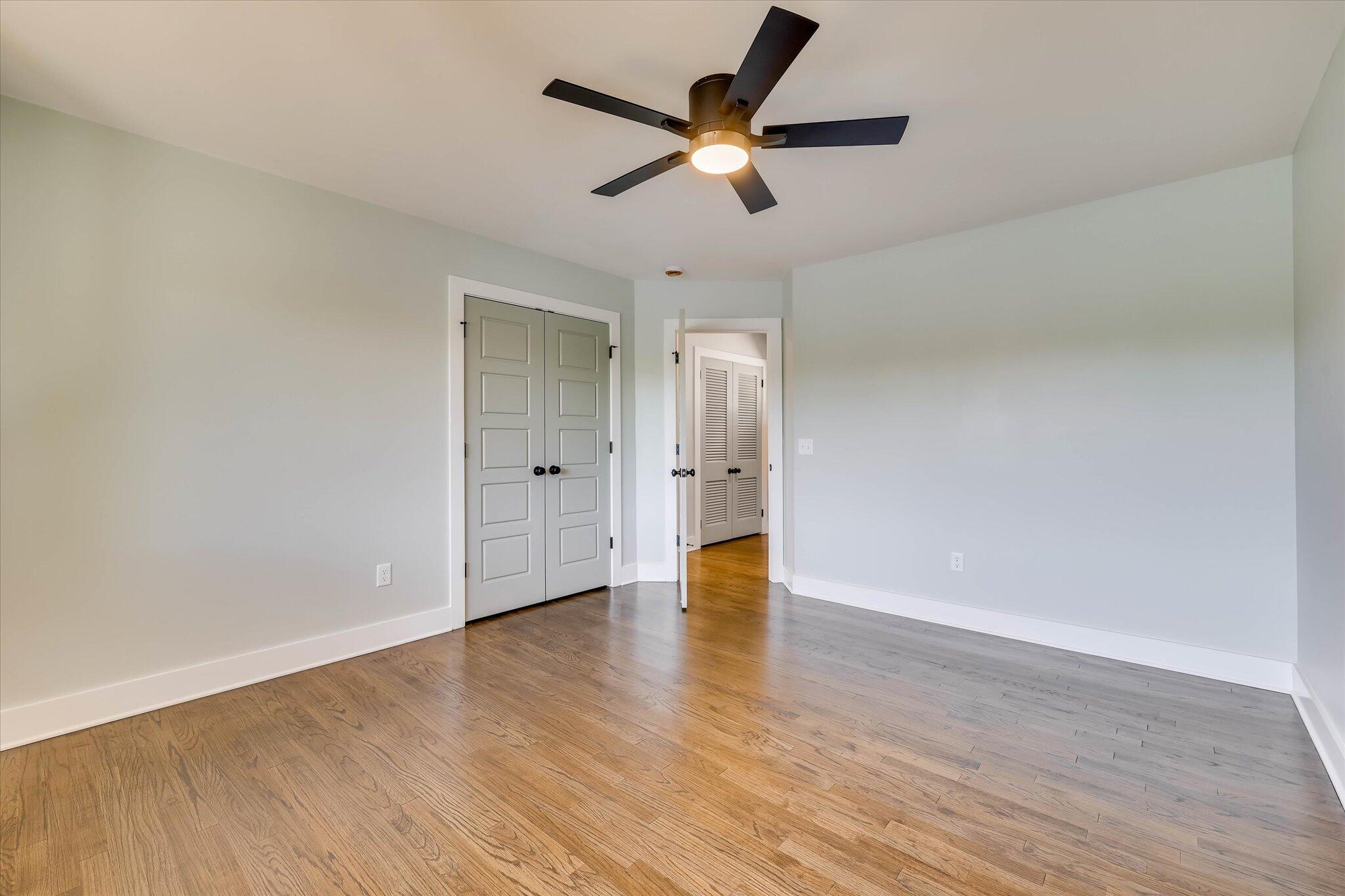 118 Lake Bluff Drive