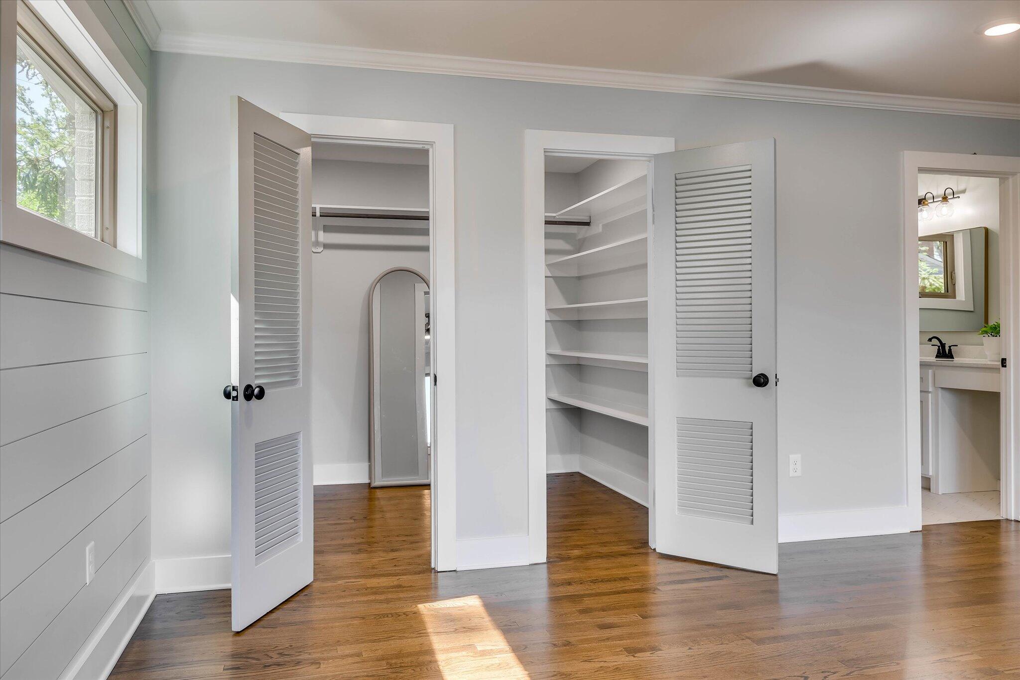 118 Lake Bluff Drive