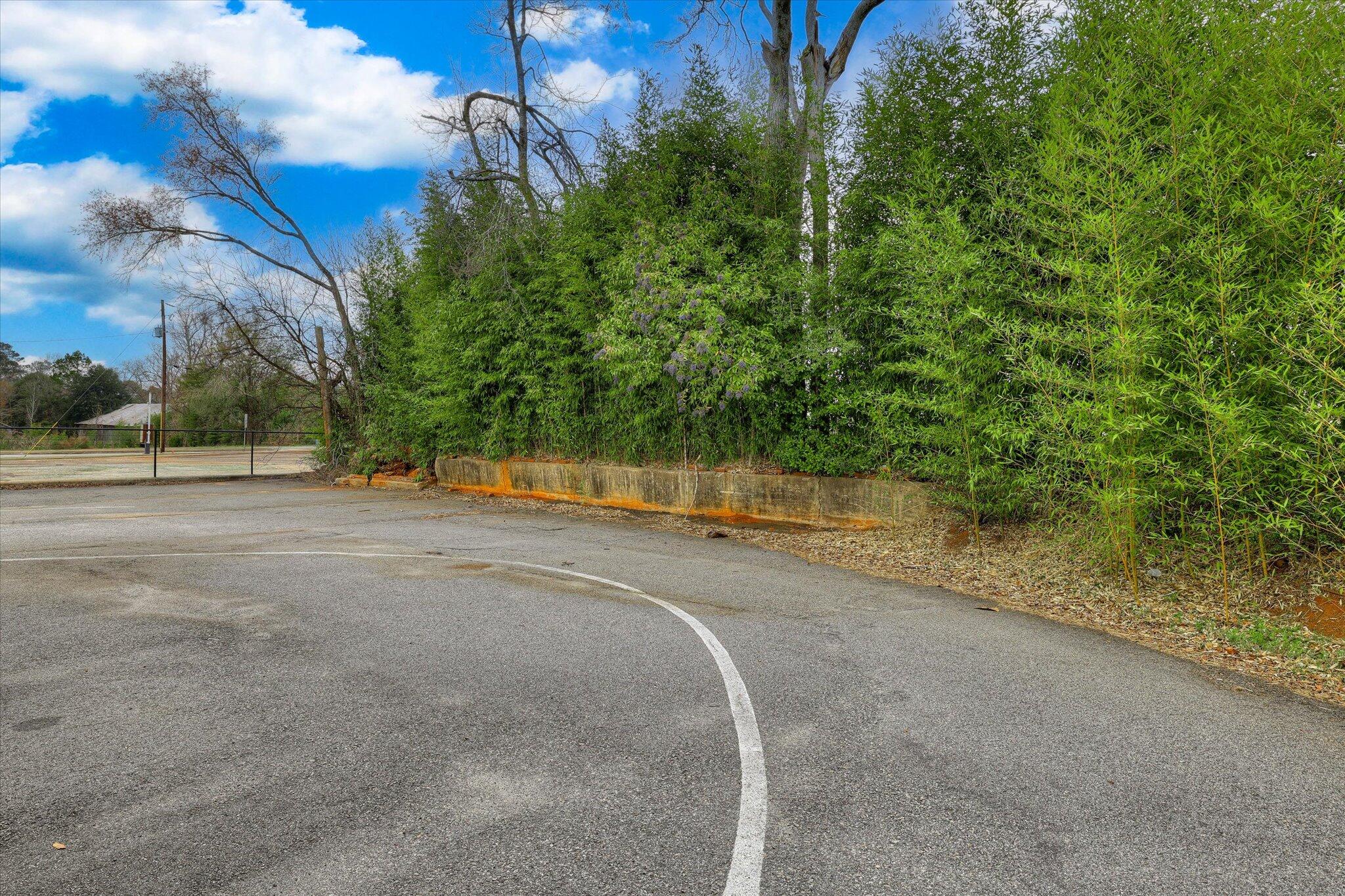 605 Peachtree Street