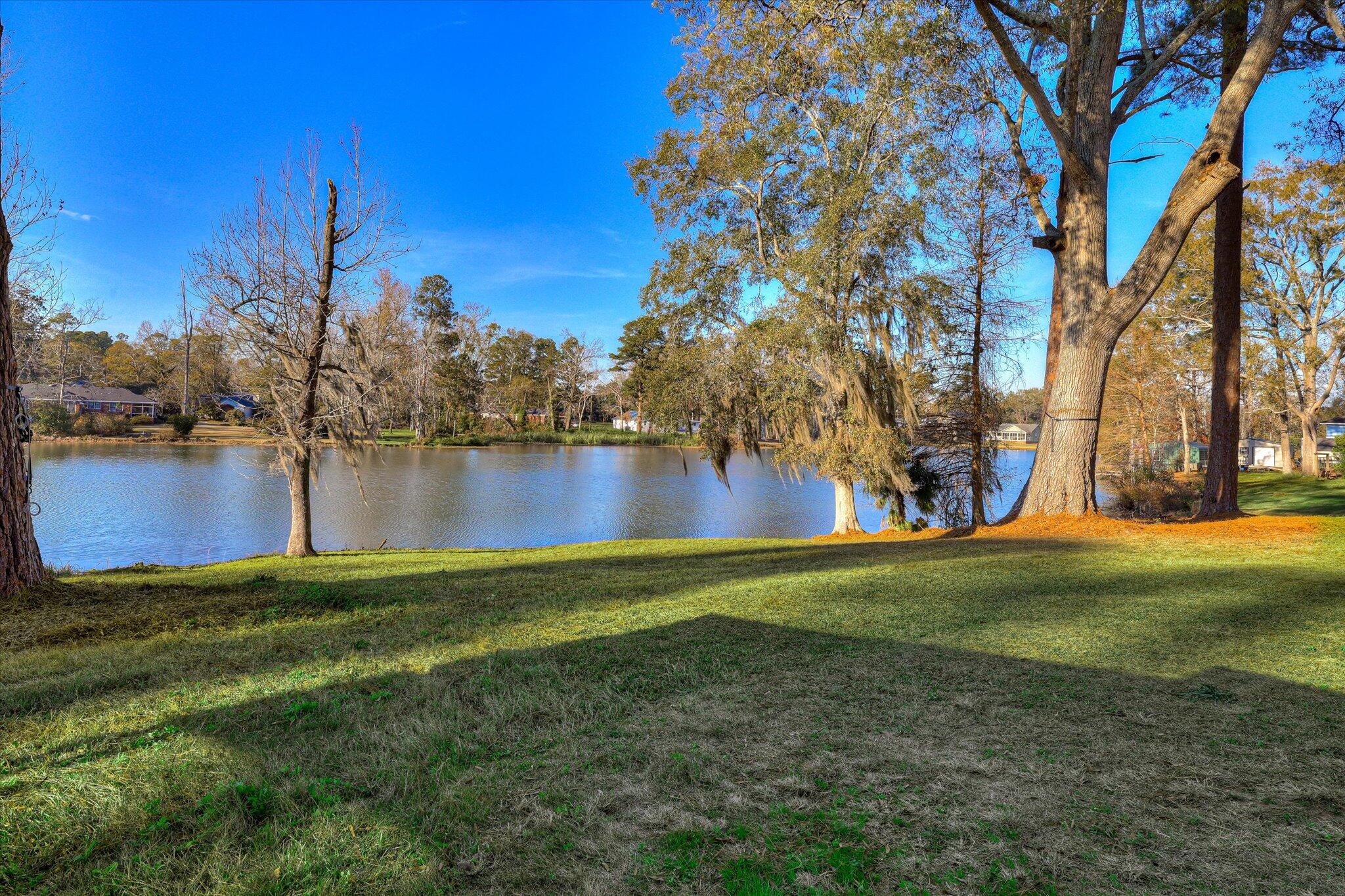 134 Lake Bluff Drive