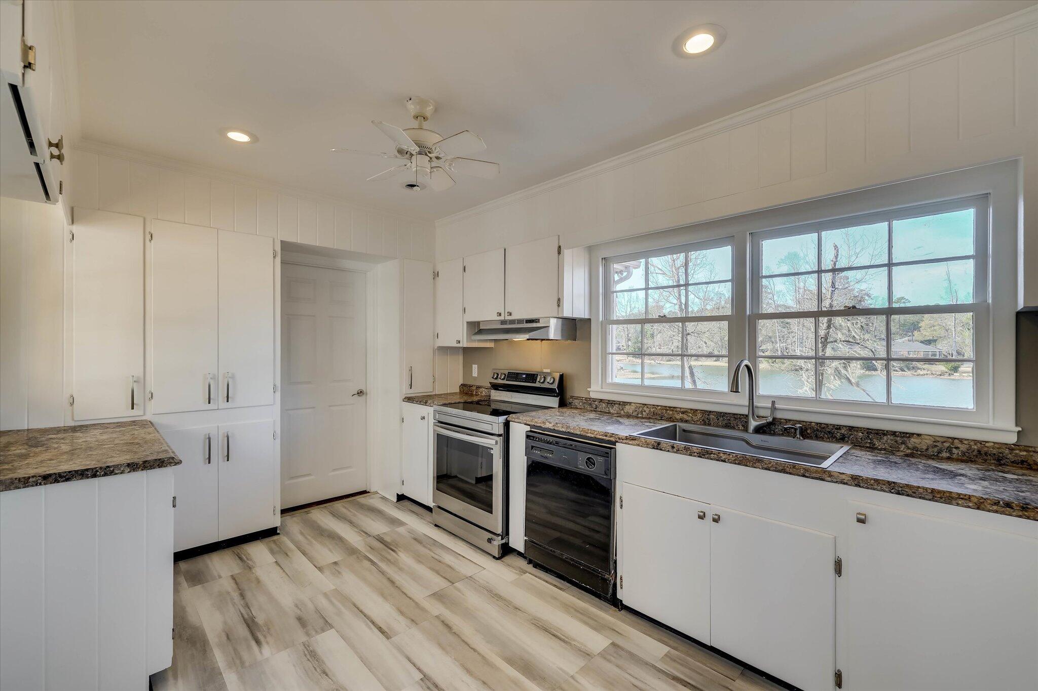 134 Lake Bluff Drive