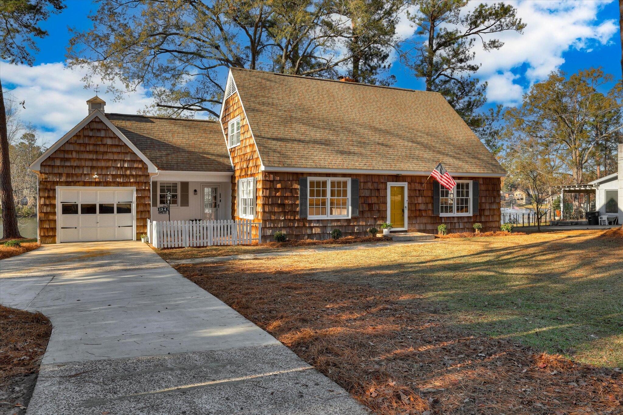 134 Lake Bluff Drive