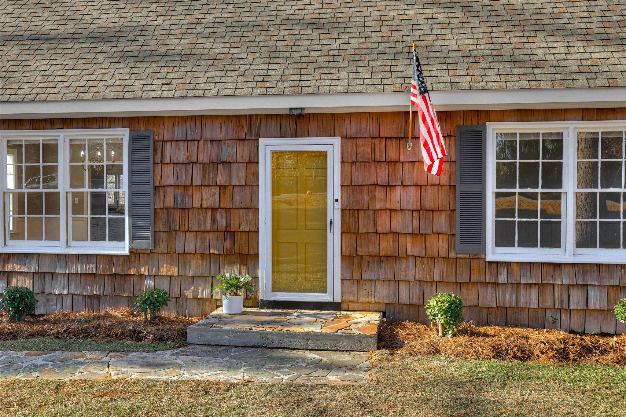 134 Lake Bluff Drive