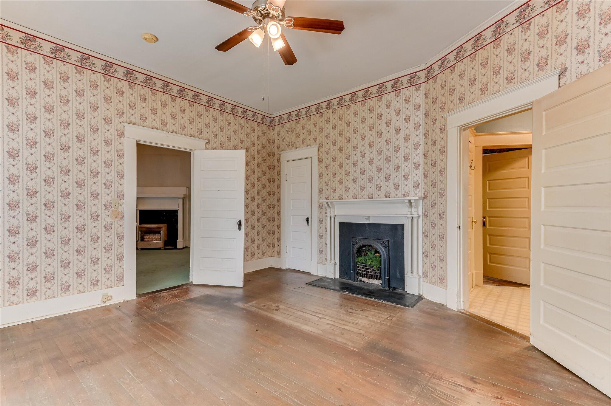 110 E 8th Street