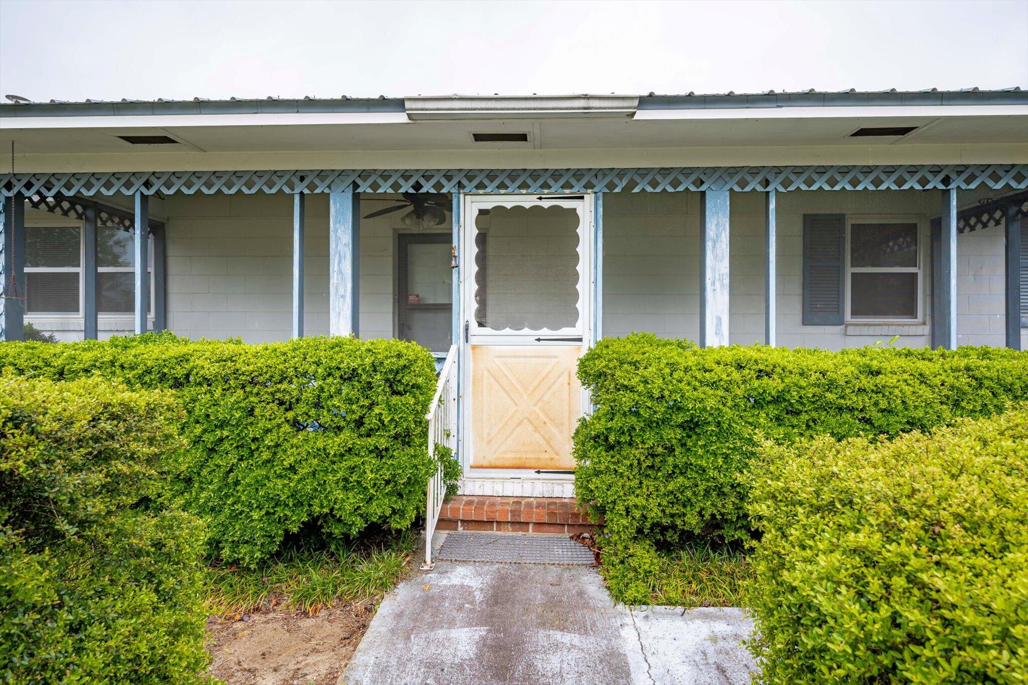 2001 Tracy Drive