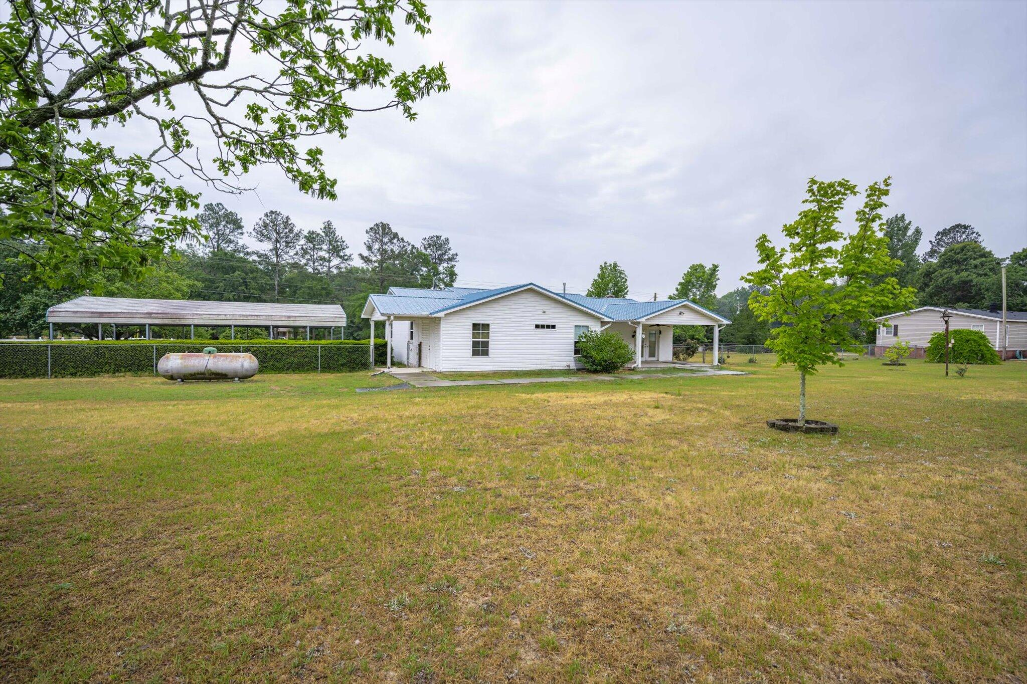 2001 Tracy Drive