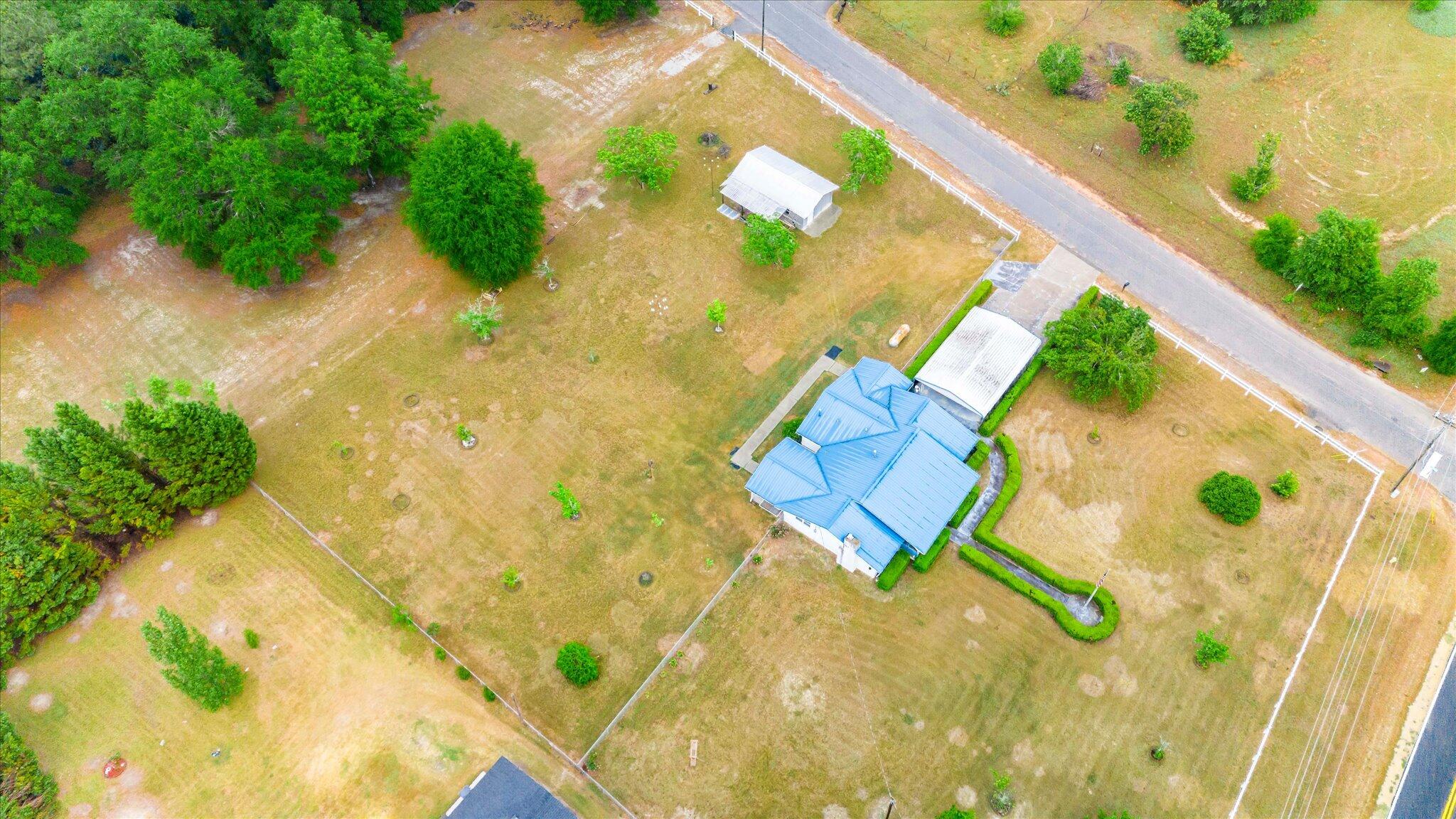 2001 Tracy Drive