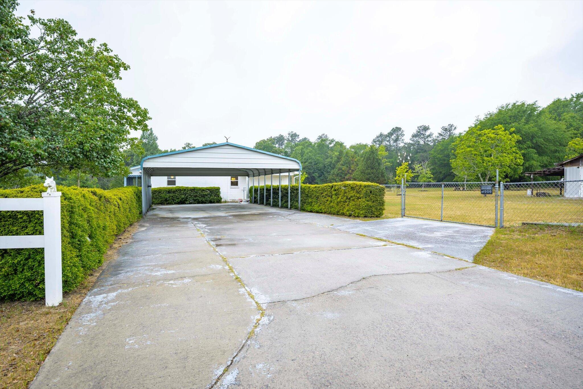 2001 Tracy Drive